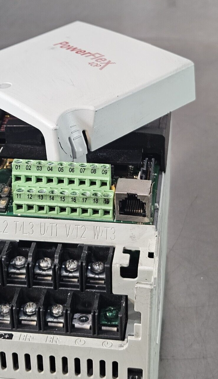 Allen Bradley 22D-D4P0N104 PowerFlex 40P 1.5KW 2HP AC Drive             (BIN743)