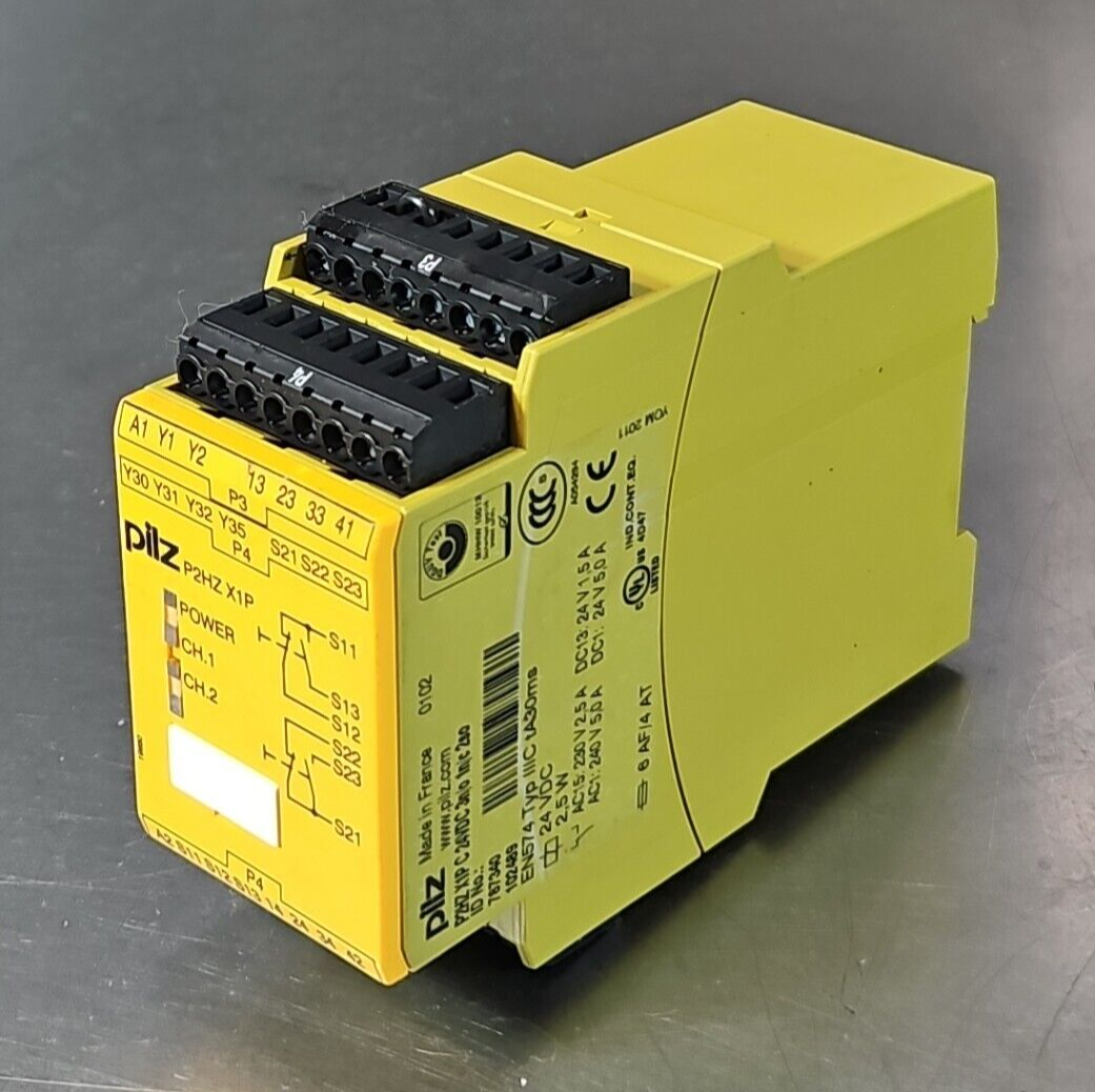 PILZ P2HZ X1P C  24VDC Safety relay                                     (BIN353)