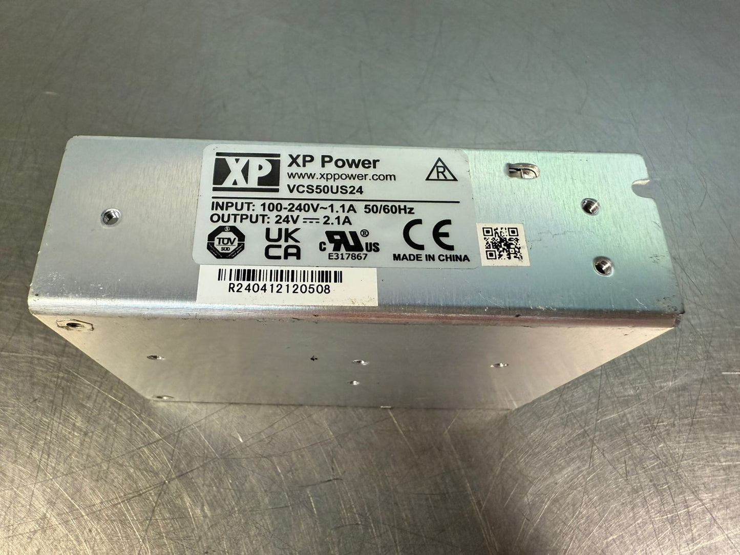 Xp  Power VCS50US24 Inp. 100-240V ~1.1A / Out 24V-2.1A             (2.4.4)