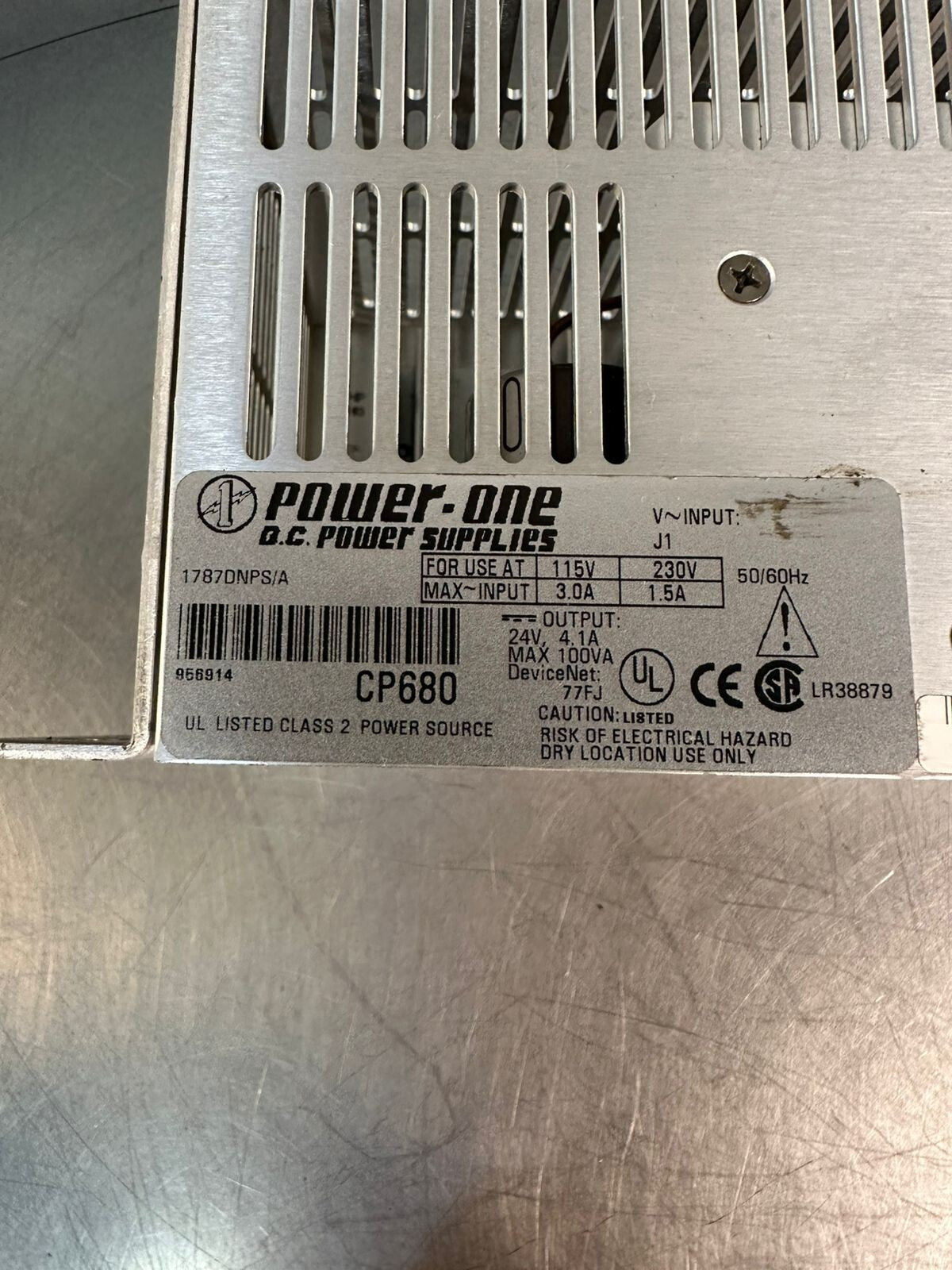 Power-One CP680 Power Supply 50/60Hz 115V/230V 3.0A / 1.5A         (5.6.5)