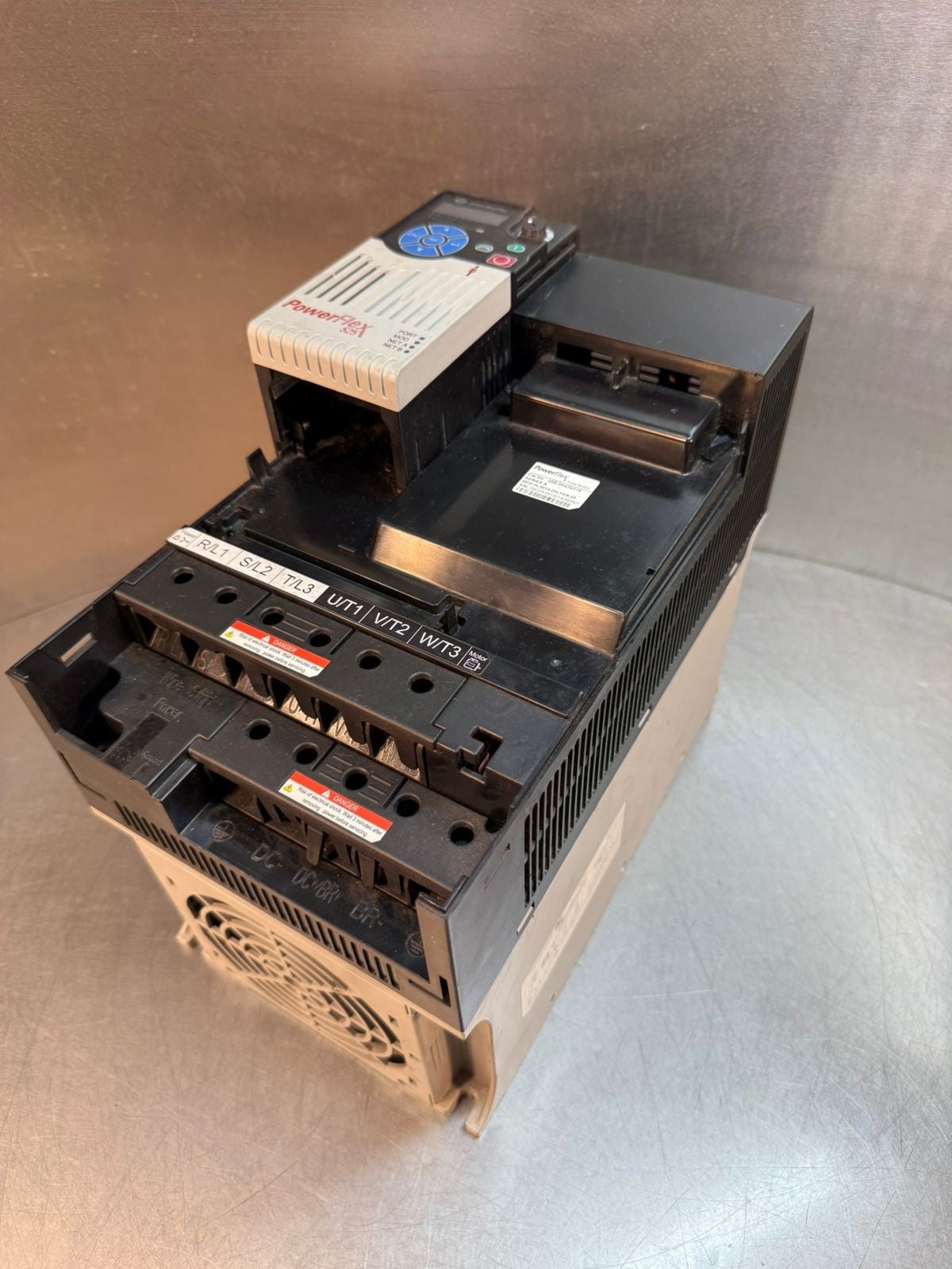 Allen-Bradley 25B-D043N114 /A 25HP AC Drive                        (2.5.4)