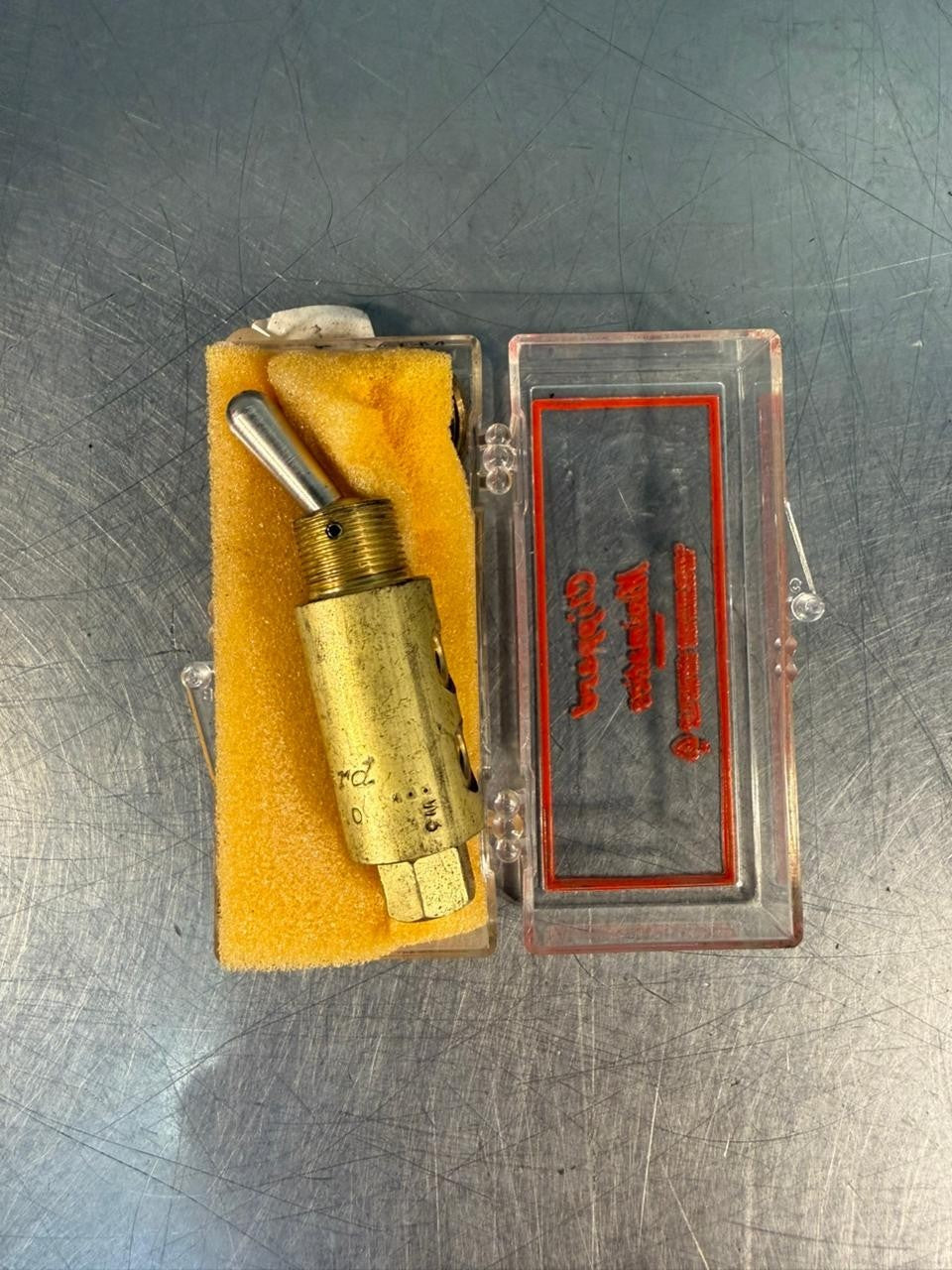 Clippard Valve Normally Closed  510T525 K1-06-054                  (3.1.2)