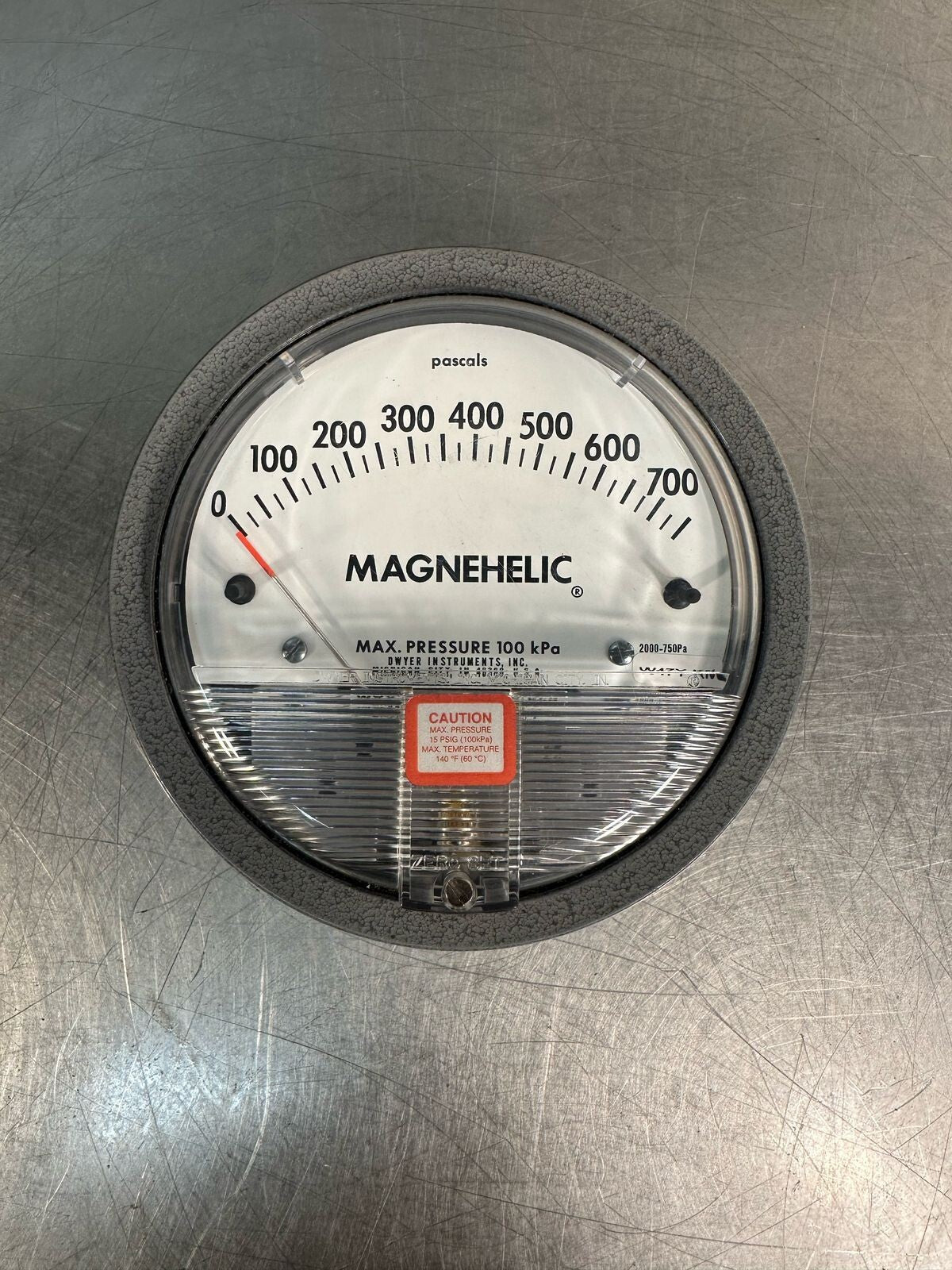 Dwyer 2000-750pa MAGNEHELIC 0-700 MAX PRESSURE 100KPA   (7.4.2)