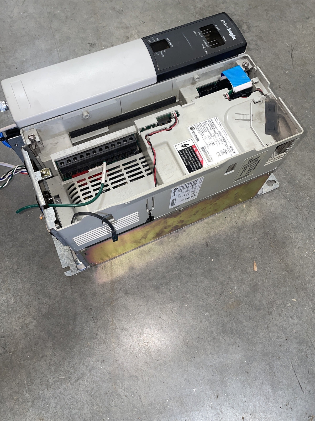 ALLEN BRADLEY  20DD011A3NYNA1NNA /A  PowerFlex 700S 7.5HP 3Ph 0-320Hz 480V   @2A