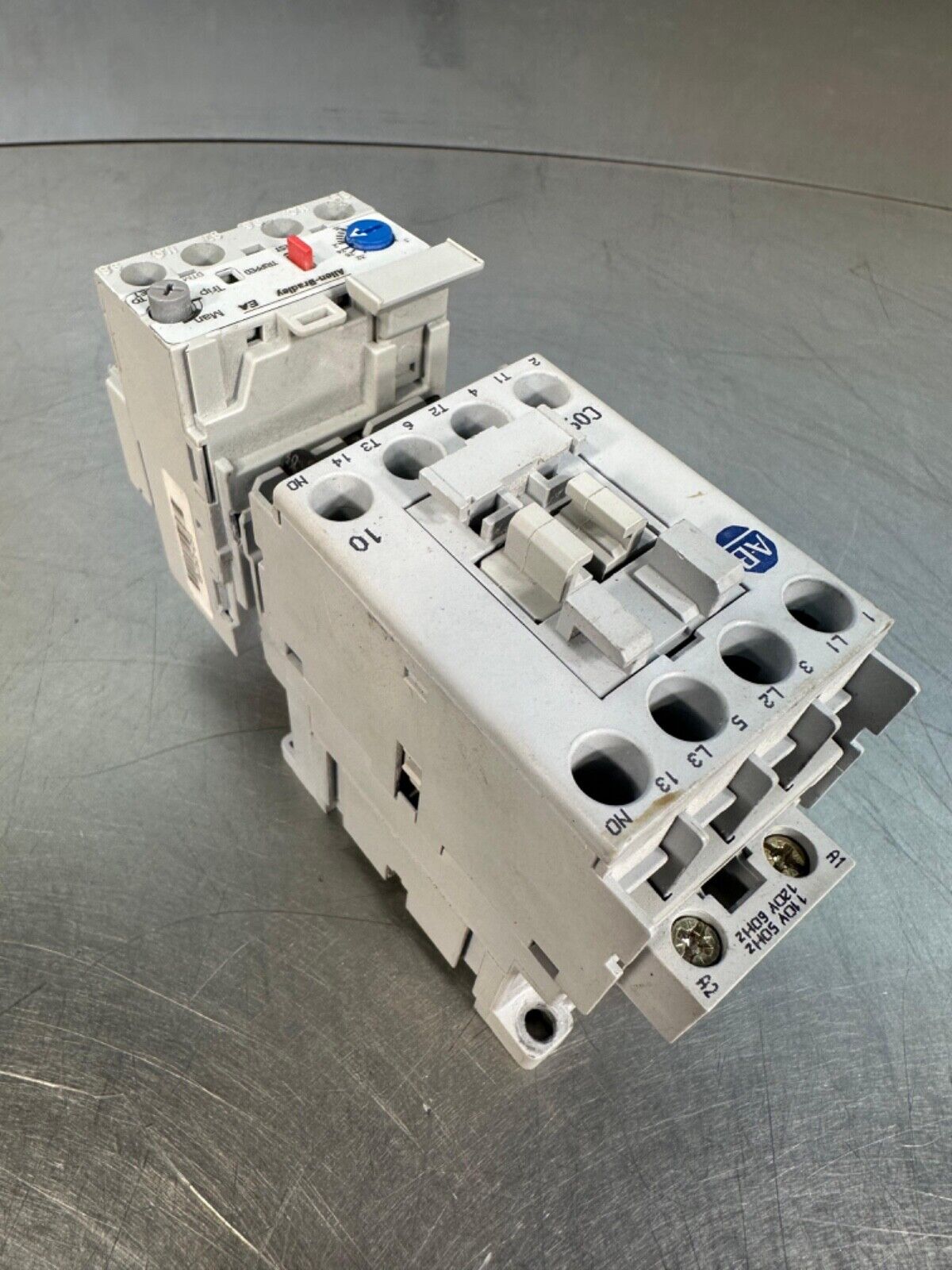 Allen-Bradley 100-C09*10 Contactor With 193-EA1AB Overload Relay (4E-28)