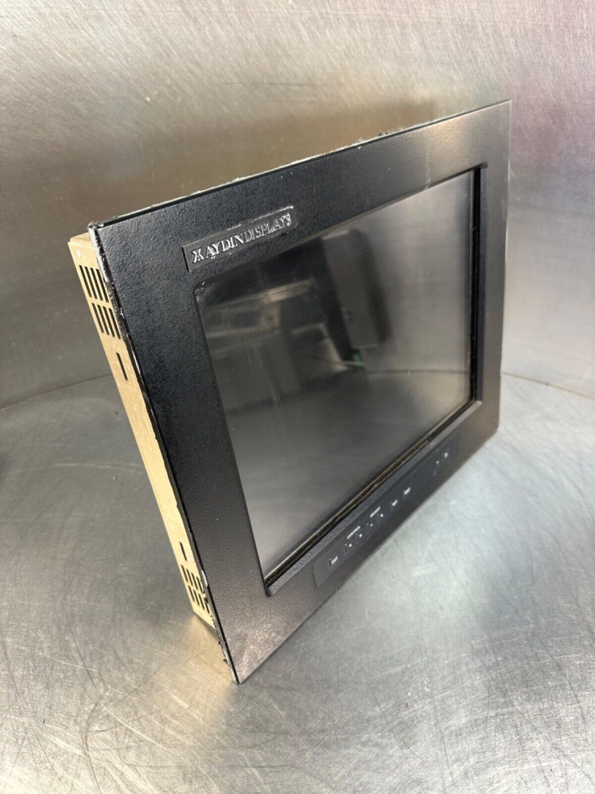 Aydin Displays Monitor  VFP15P2-000 -101 Ser.Numb.:03318018 (2F-1)
