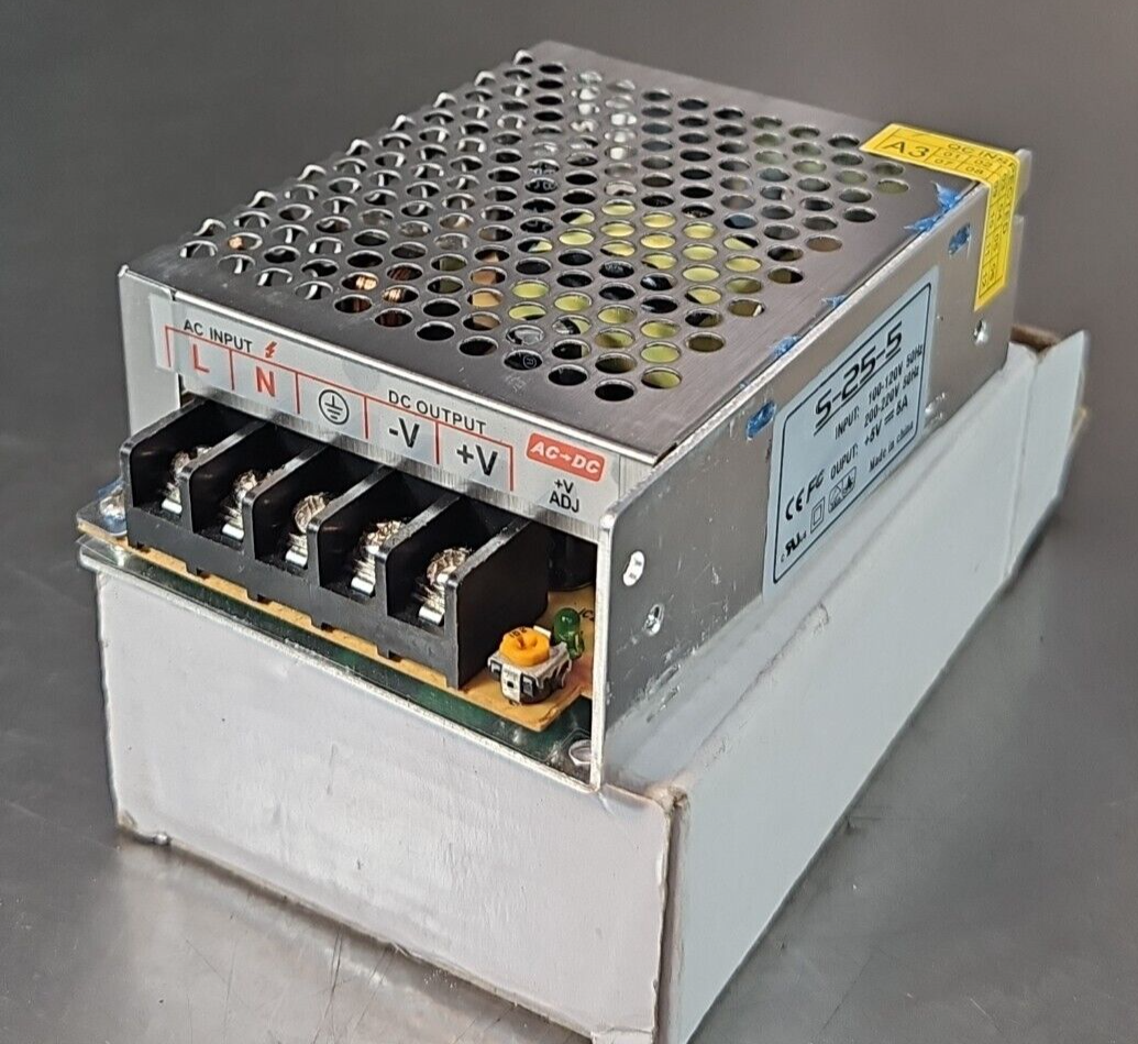 AC-DC S-25-5 Power Supply 100-120V 50Hz                                  loc4A11