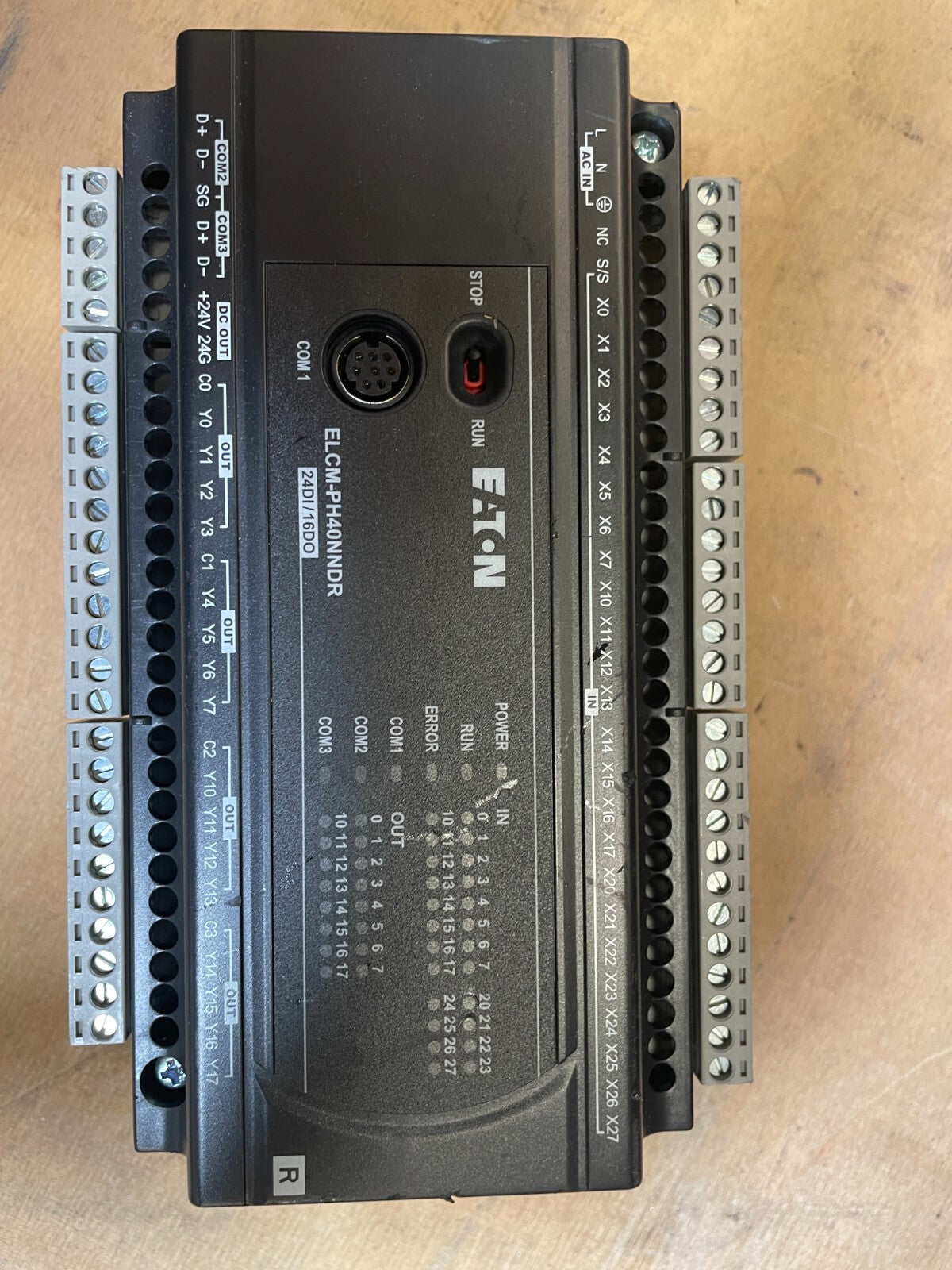 Eaton ELCM-PH40NNDR-1 Input100-240V Output 2.0A Programmable Logic Controller@2C