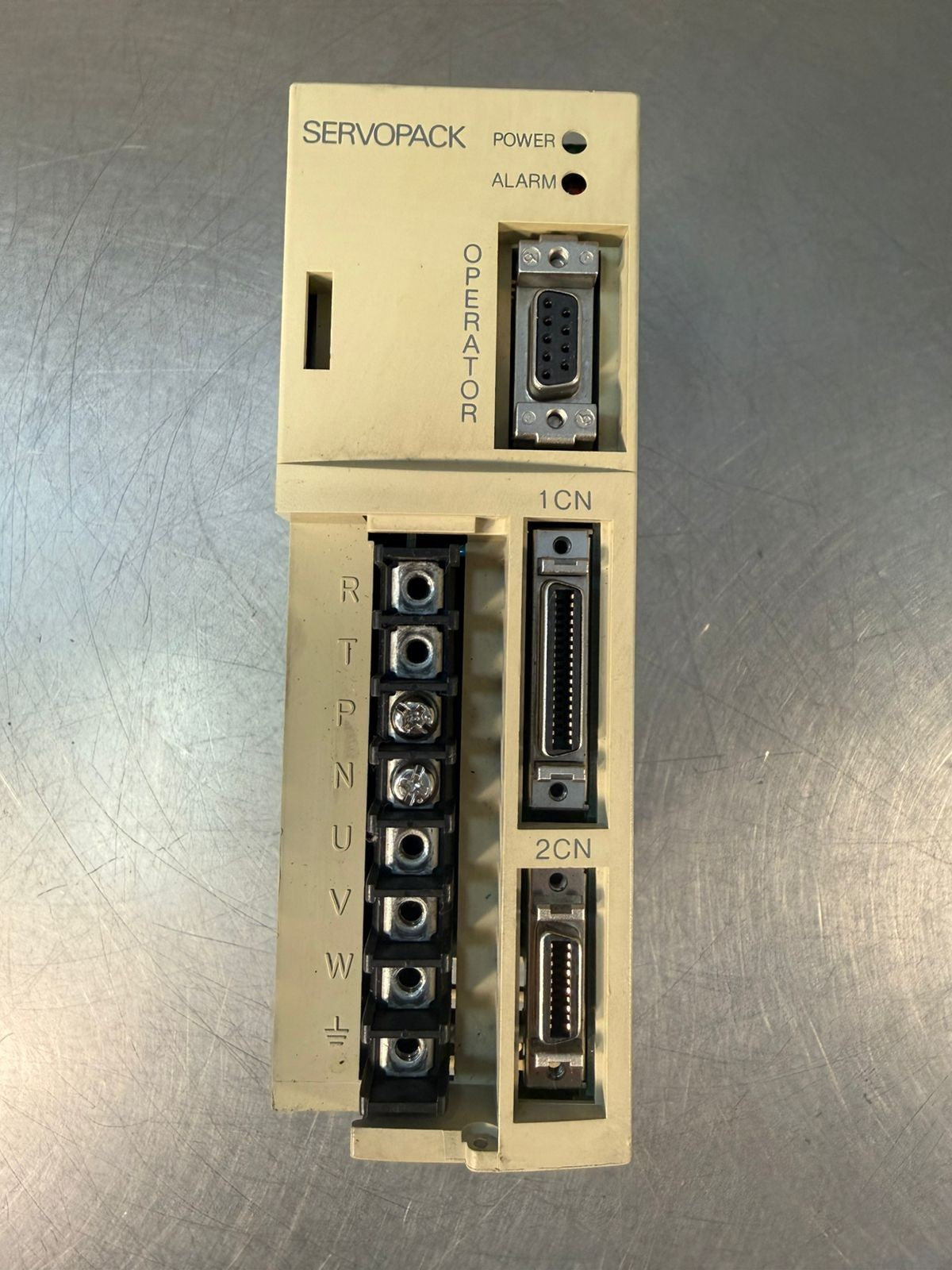 Yaskawa SGDA-01AS Servopack 200-230V 50/60hz                       (1.5.1)