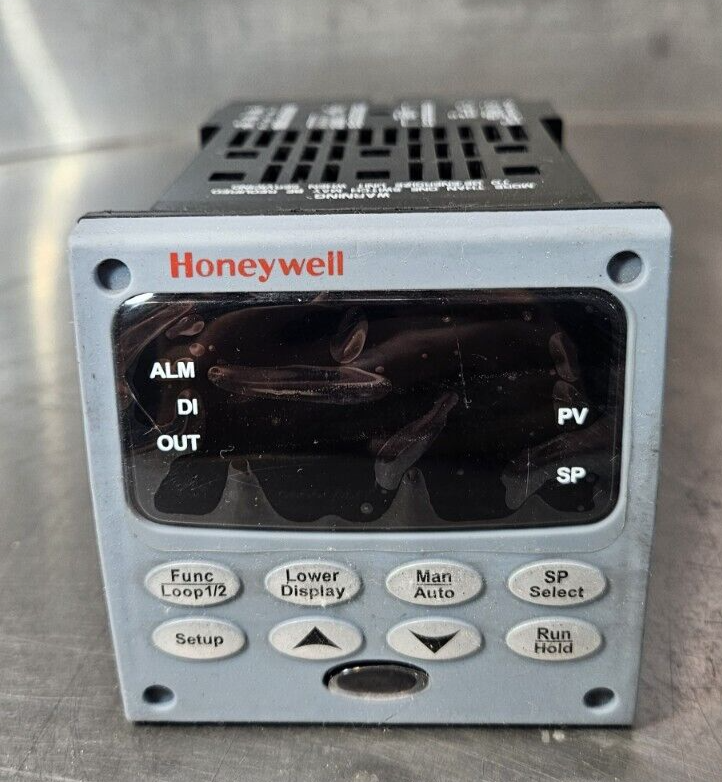 Honeywell DC3500-C0-0020-220-00000-00-0  Controller                     (BIN531)