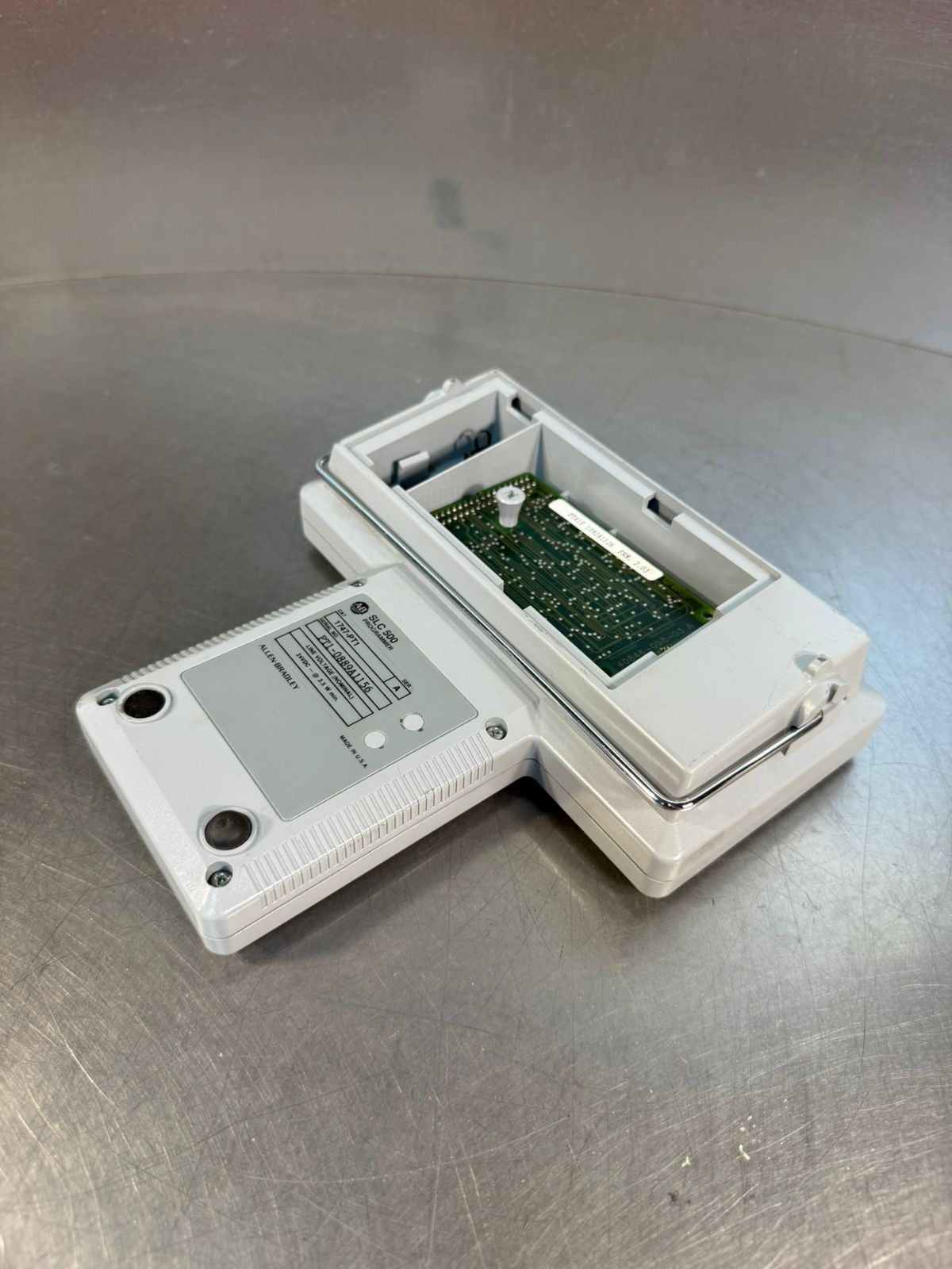 Allen Bradley 1747-PT1 /A Slc 500 Programmer 24Vdc – 3.5W          (2.3.5)
