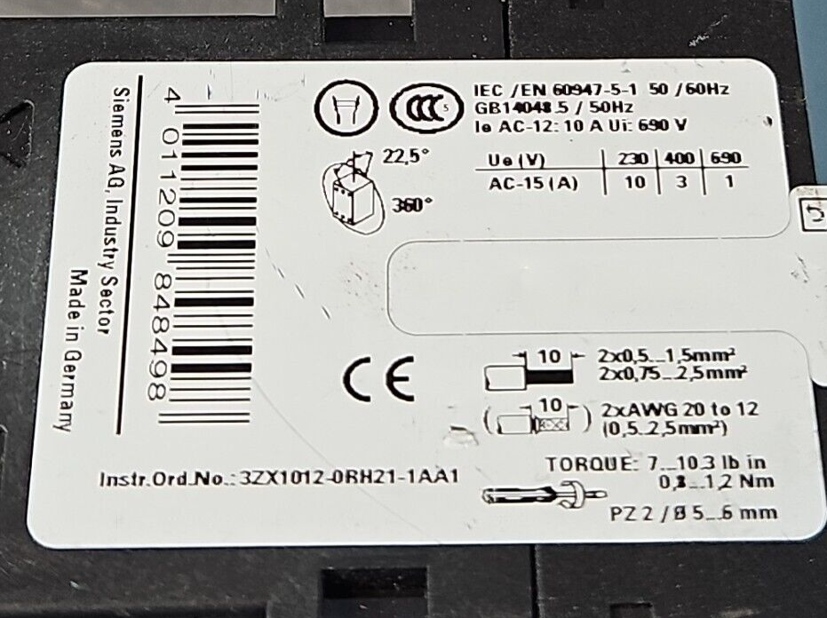 Siemens Sirius 3RH2262-1BB40 Circuit Breaker                             loc4A13