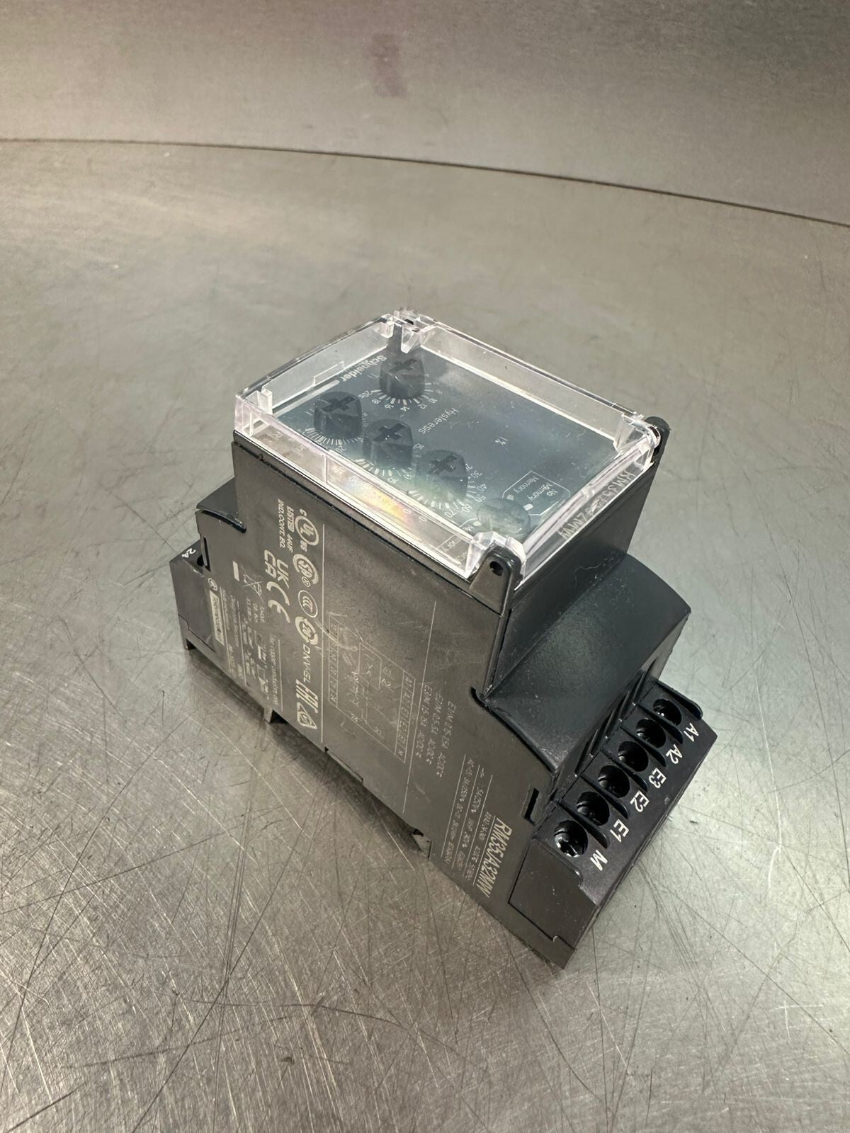 Schneider RM35JA32MW Harmony Current Control Relay 5A AC/DC 50/60Hz (2.3.1)