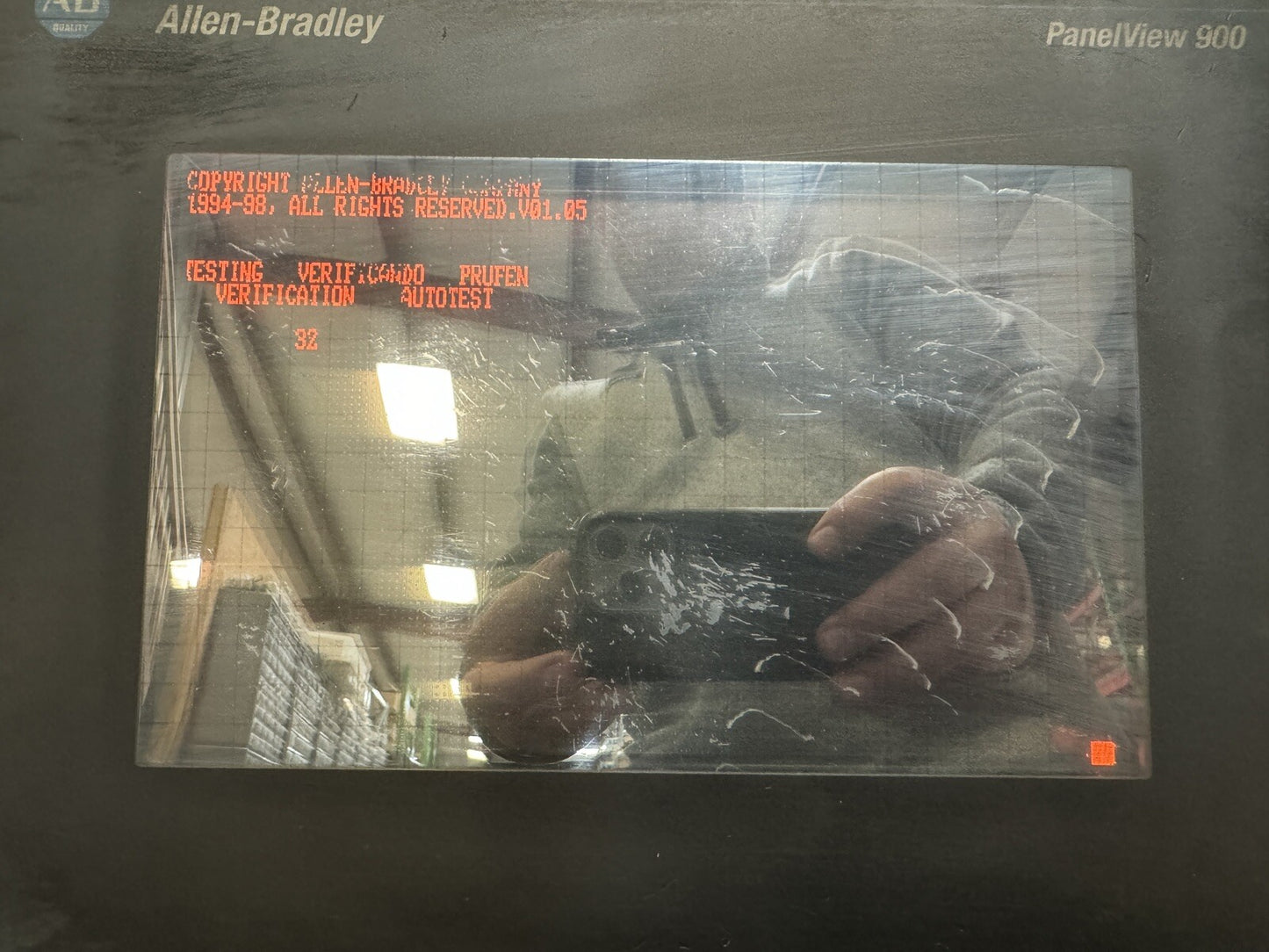 Allen-Bradley Panelview 900 MISSING BACK (bin2.4.1)