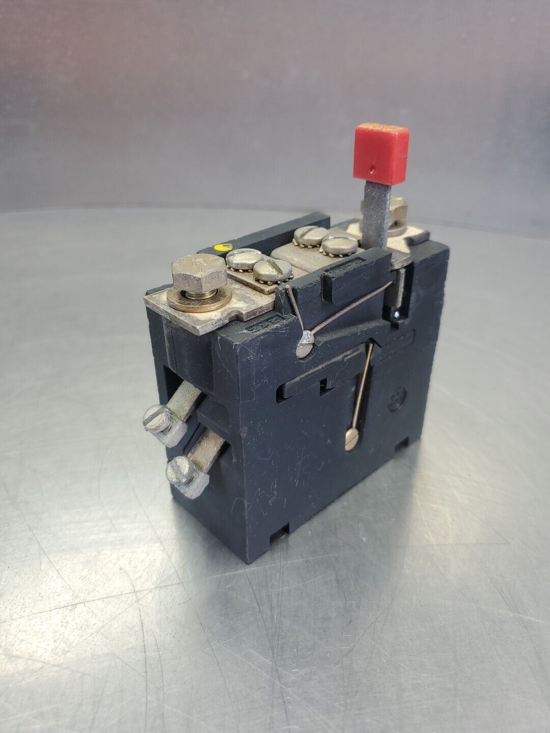 Allen Bradley 128A023P1 Ser. A FK STD. Pilot Duty Relay, 600V.             4E-17