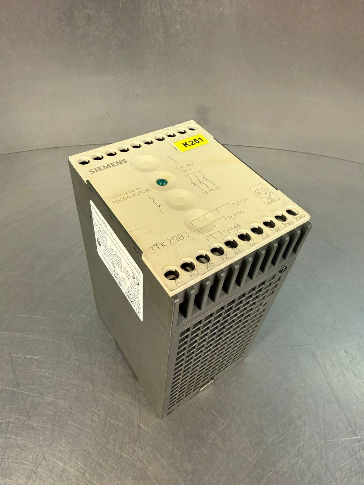 Siemens 3TK2983-0BB4 Controller Contractor Relay  (4.1.4)