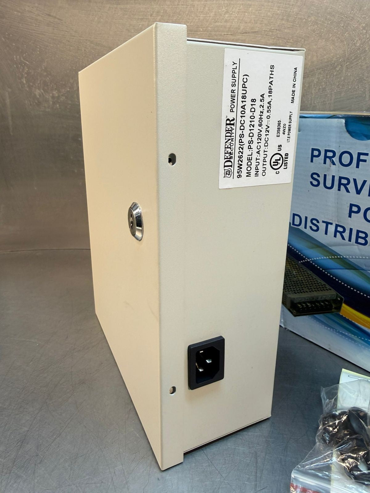 Defender PS-DC10A18UPC / PS-D1210-D18 Prof.pwr Distribuition Box   (6.5.1)