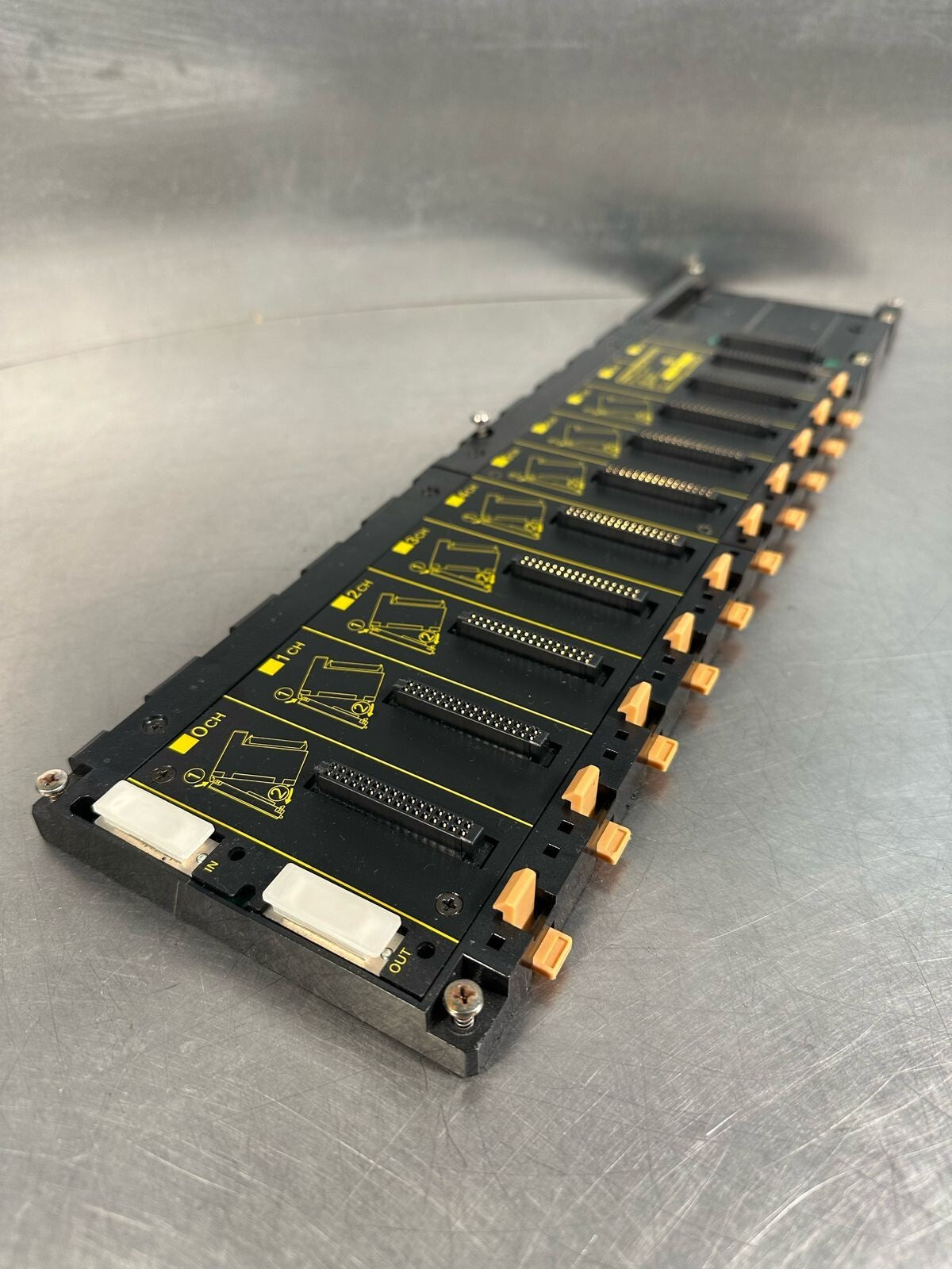 Omron C200H-BC101-V2 CPU Base Unit  10-Slot     (8.5.8)