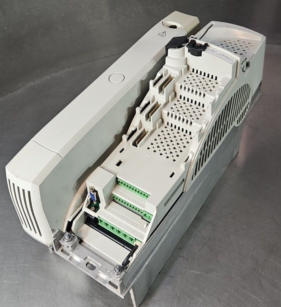Emerson SP2402 Inverter 10.0/15.0 hp 380-480V  50-60Hz                  (BIN415)