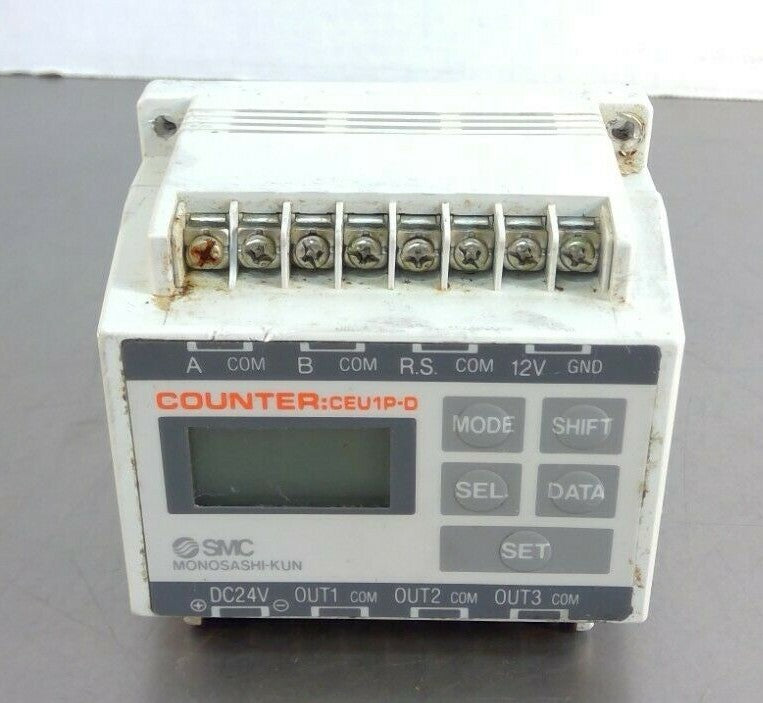 46977618