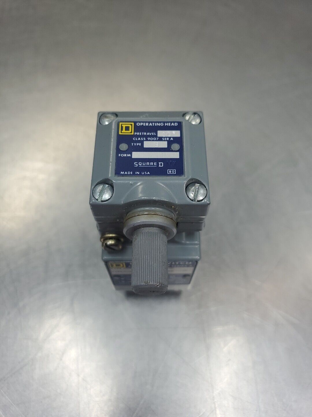 SQUARE D C54B2 Class 9007 TYPE C054 LIMIT SWITCH.                          4E-34