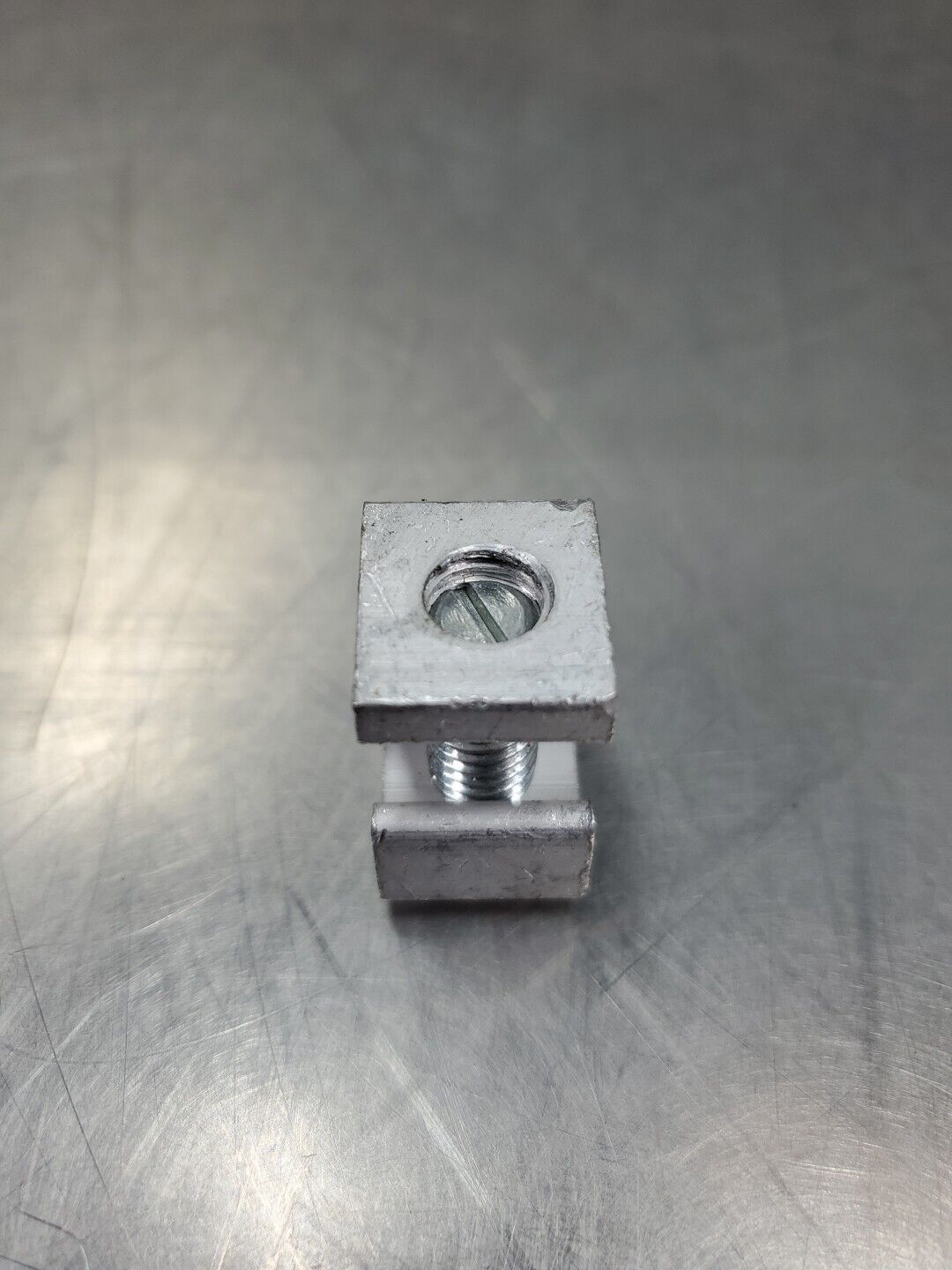 Copper LI-125 2/0-14 CU AL Mechanical Lug.                                  4E-1