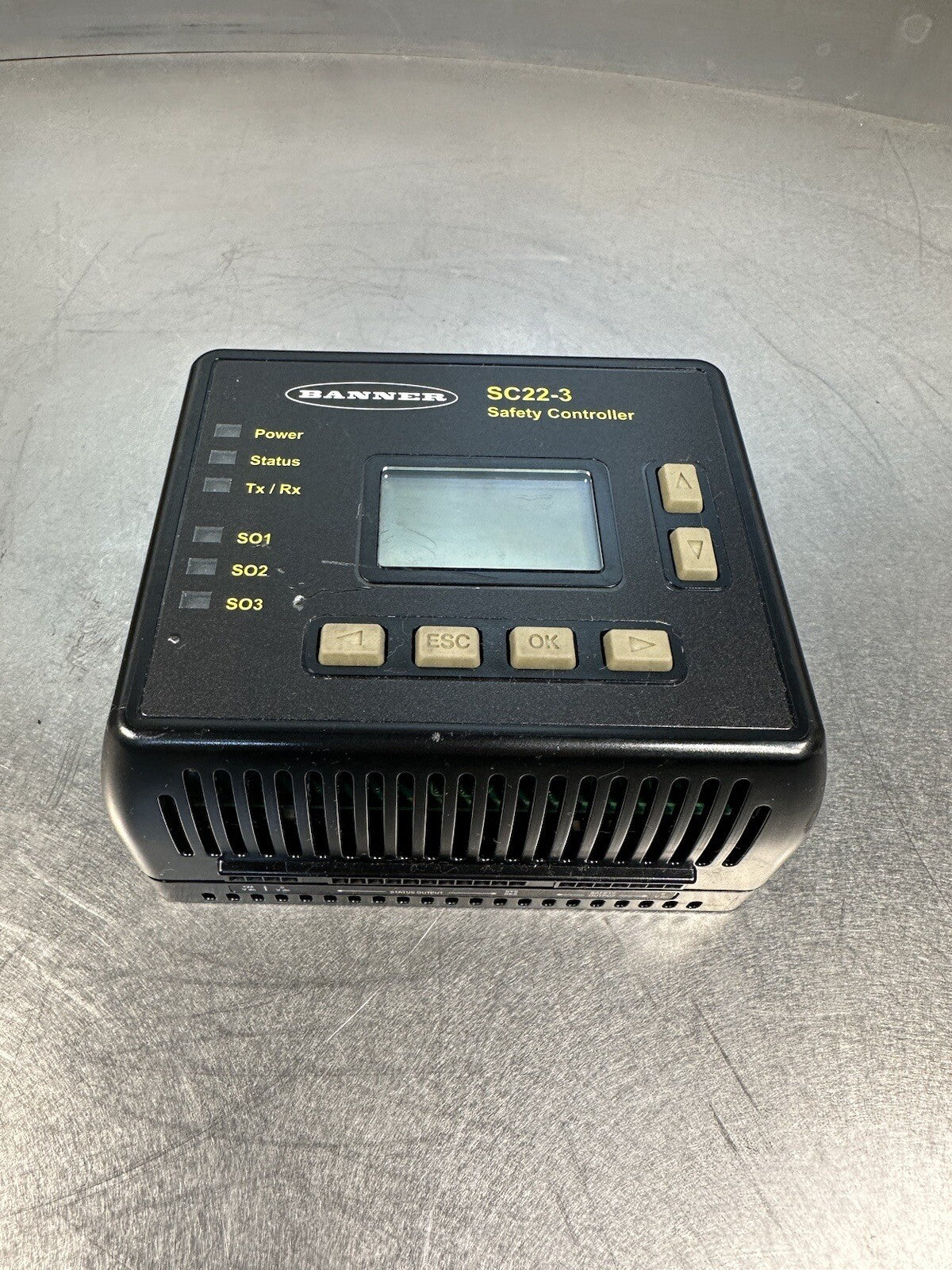 BANNER SC22-3 SAFETY CONTROLLER (BIN-1.1.2)