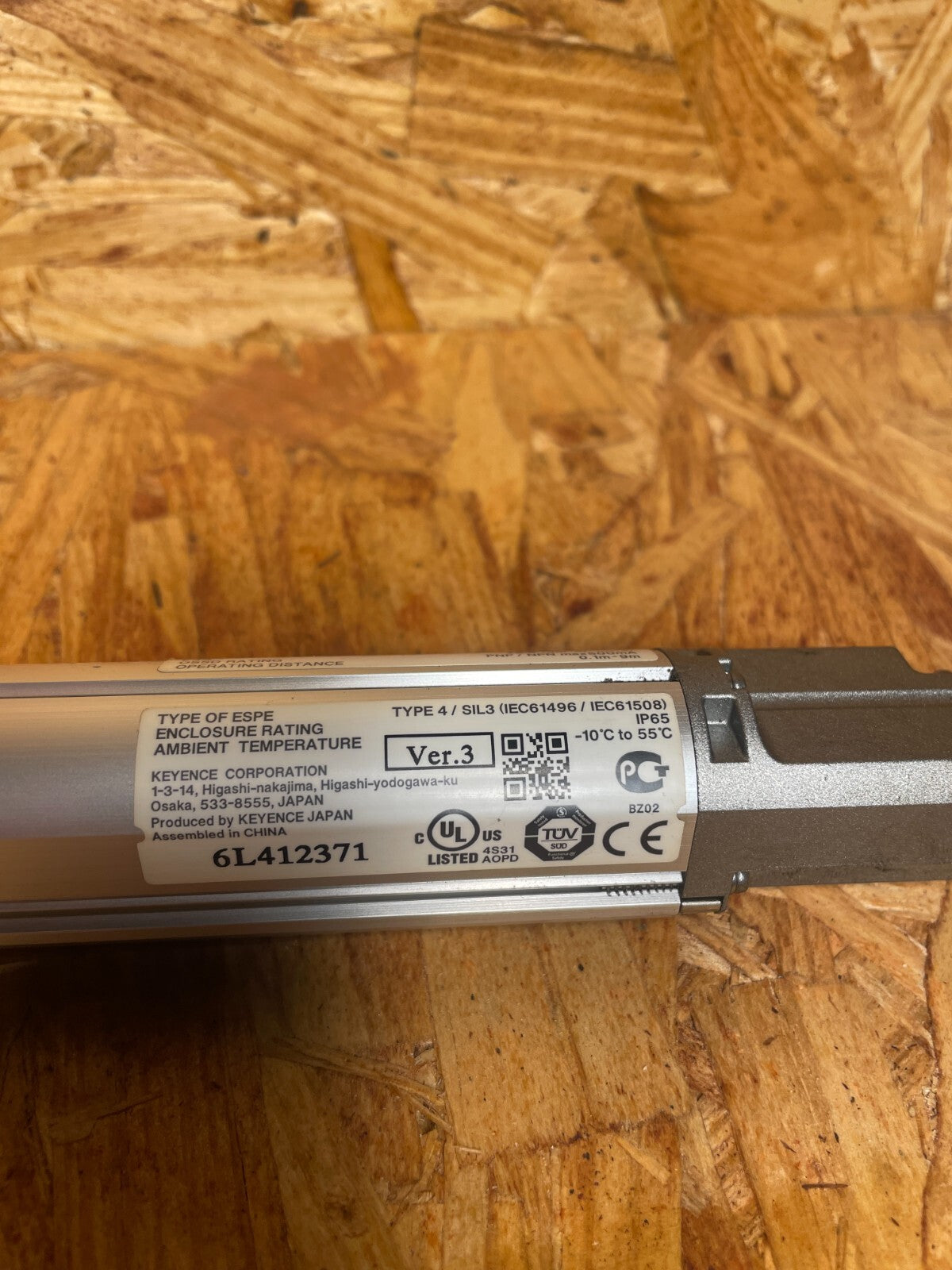 Keyence SL-V32H-R 24 VDC 80mA 0.98-In Infrared LED Safety Light Curtain Receiver