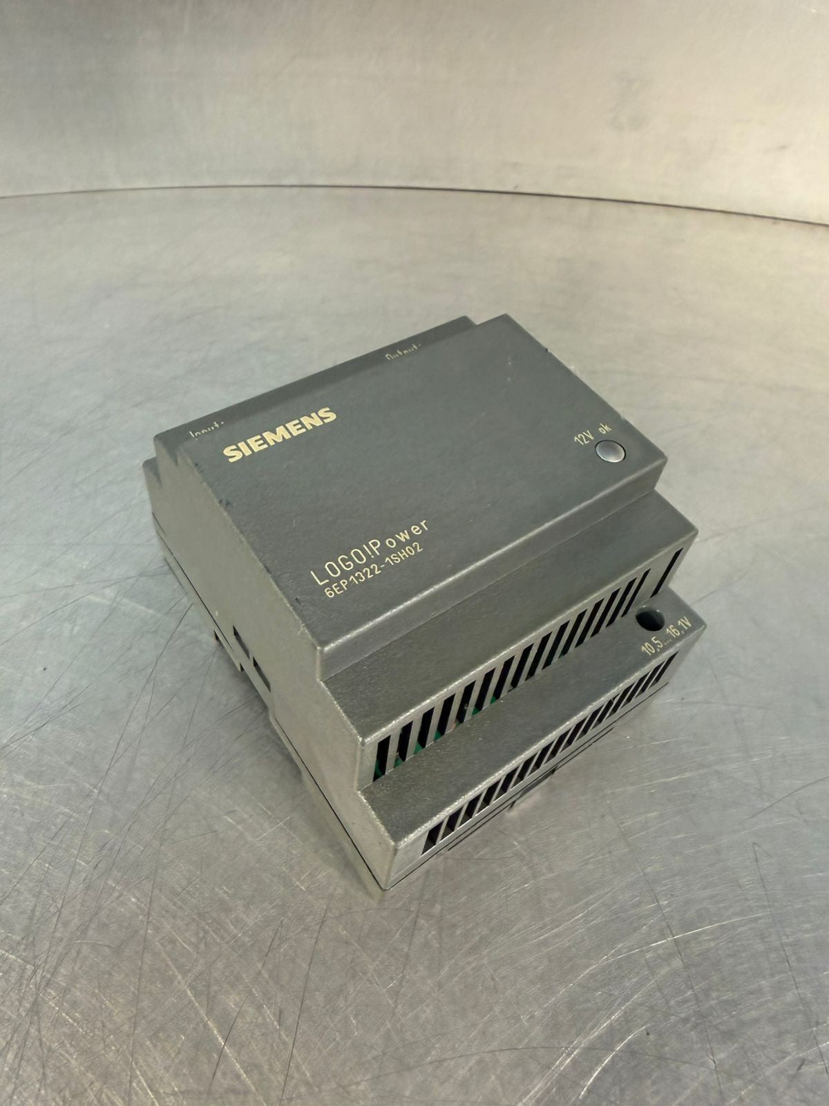Siemens Logo!Power 6EP1322-1SH02 100-240 VAC IN, DC12V/4.5A OUT    (7.2.3)
