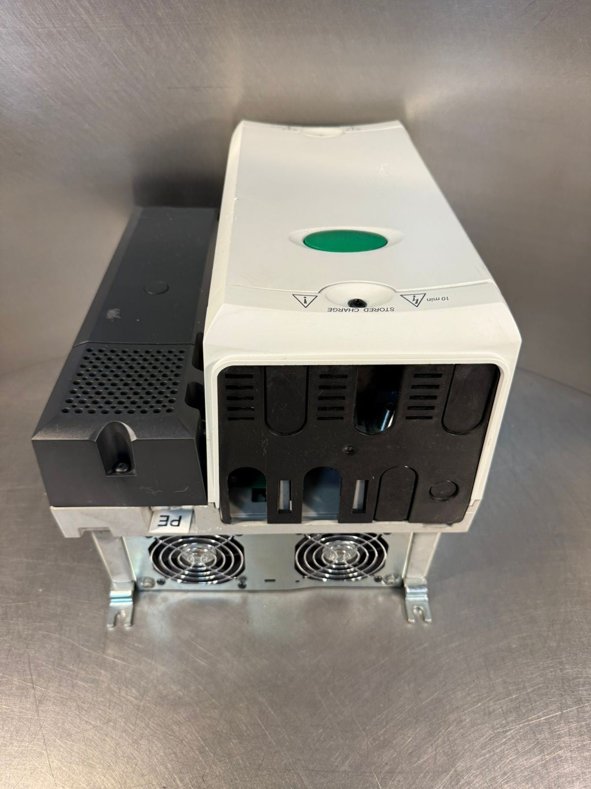 Emerson / Control Techniques SPMC1402 DRIVE  50-60Hz 3Ph                 (2.2.4)