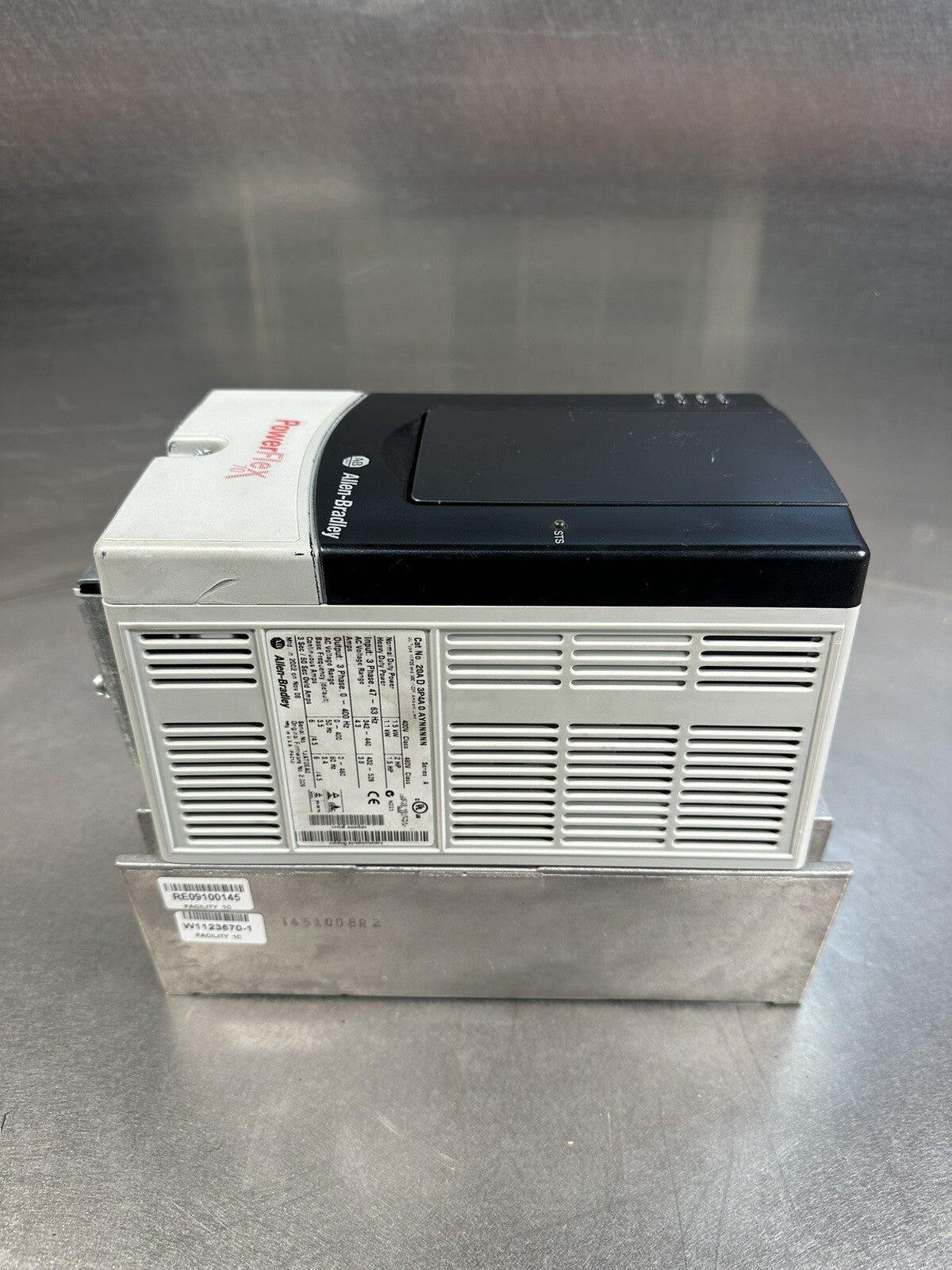 ALLEN BRADLEY 2 HP POWERFLEX 70 - 3Ø 480 VAC 20A D3P4A0AYNNNNN *TESTED* @1.1.4