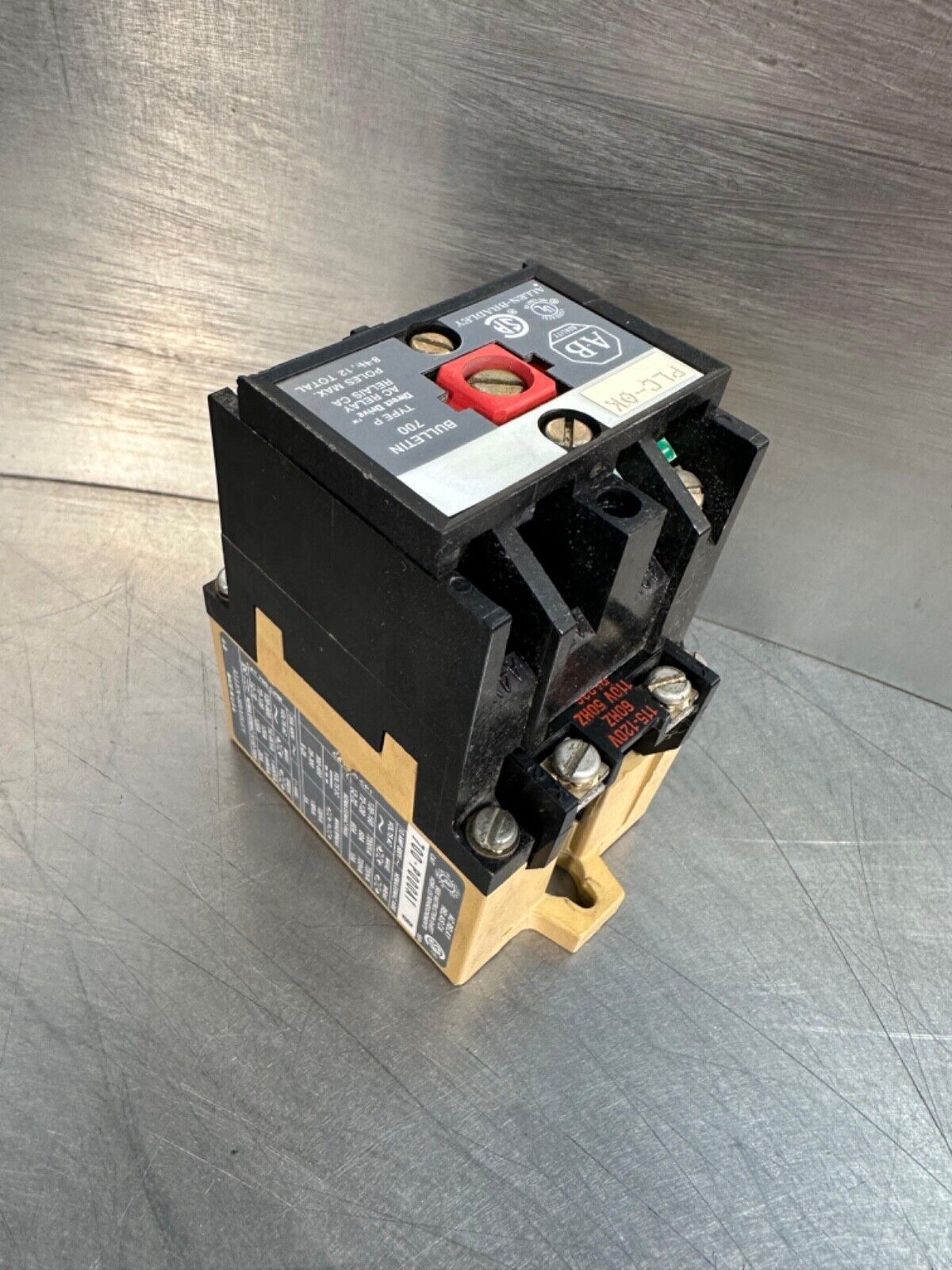 Allen-Bradley 700-P000A1/B AC Power Relay.           (4B-30)