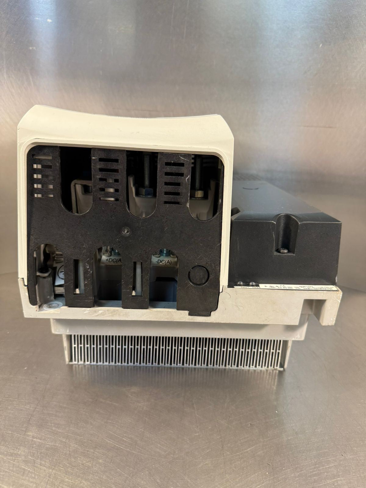 Emerson / Control Techniques SPMC1402 DRIVE  50-60Hz 3Ph                 (2.2.4)