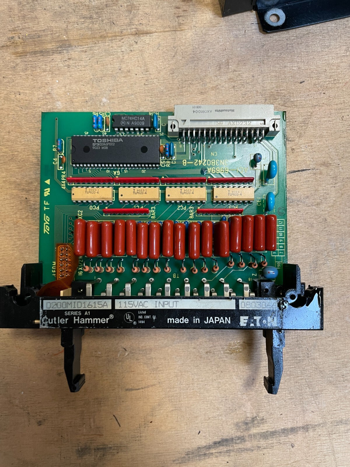 Eaton Cutler Hammer D200MOD1615A Series A1 240VAC Input PLC Module