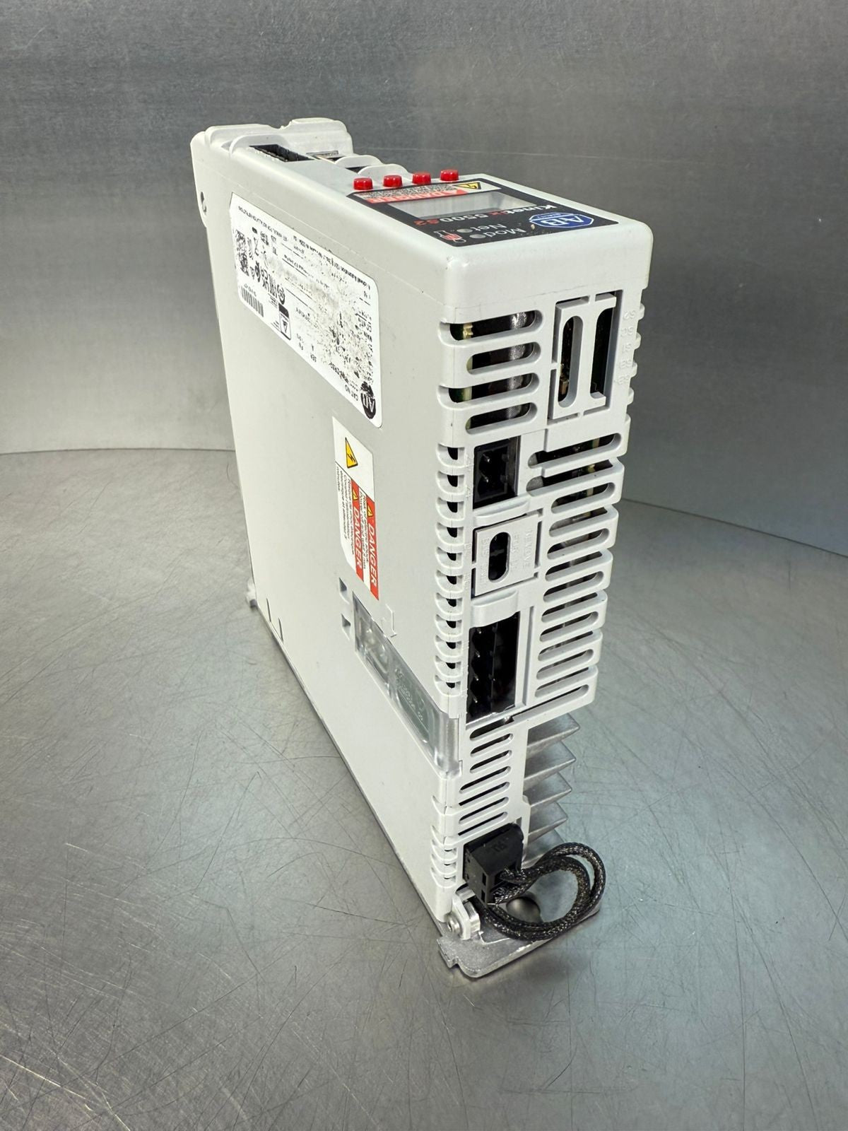 Allen-Bradley 2198-H008-ERS2 /A Kinetix 5500S2 221198              (2.1.5)