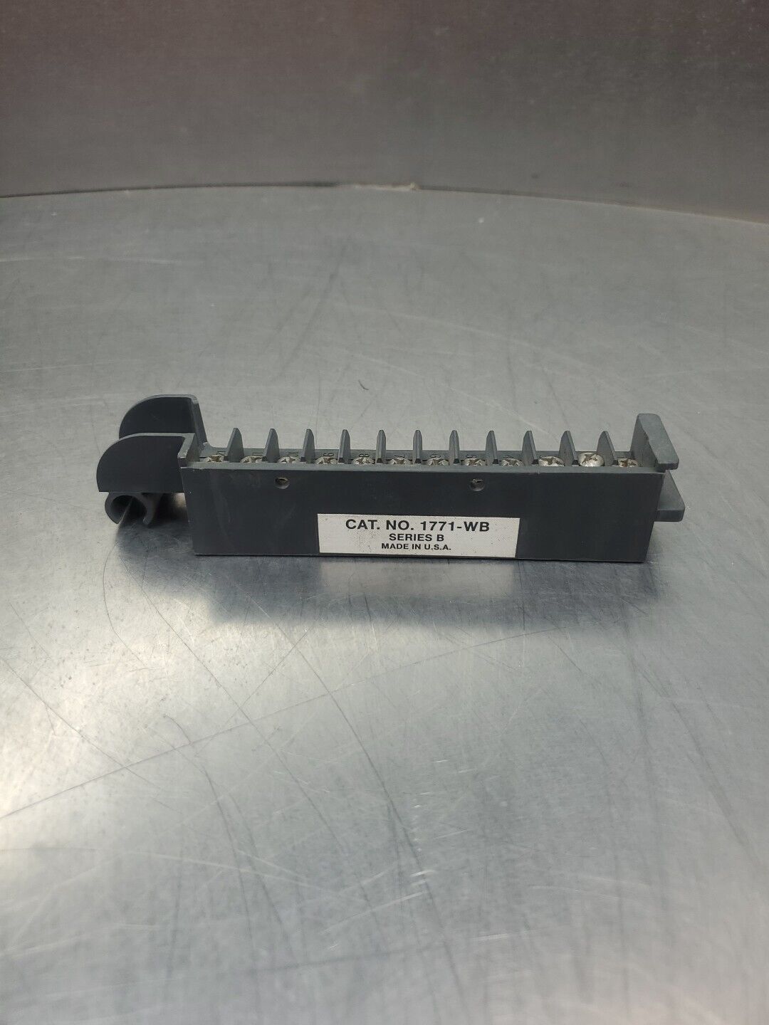 ALLEN BRADLEY 1771-WB SERIES B TERMINAL BLOCK.                             3E-35