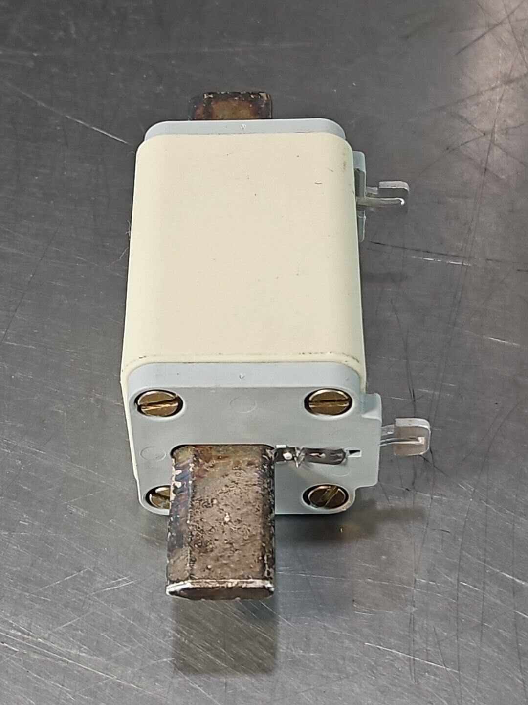 Siemens 3NA2 140 Fuse Link 200A                                           loc4D2