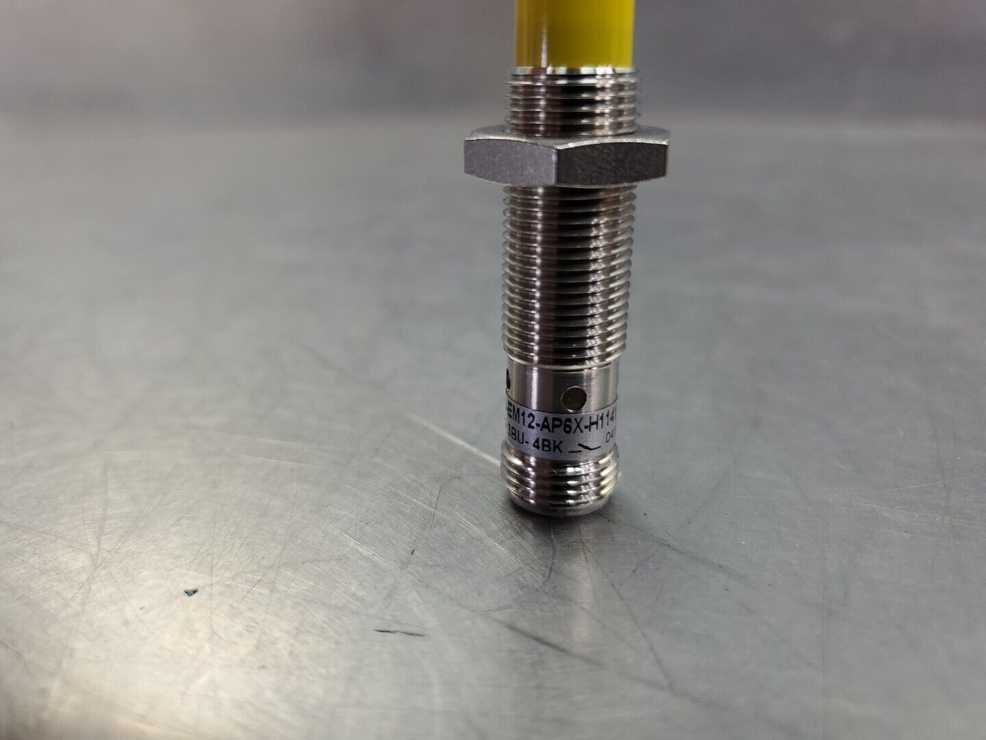 Turck Ni8U-EM12-AP6X-H1141 10-30VDC 200mA 8mm Proximity Sensor.            5E-17