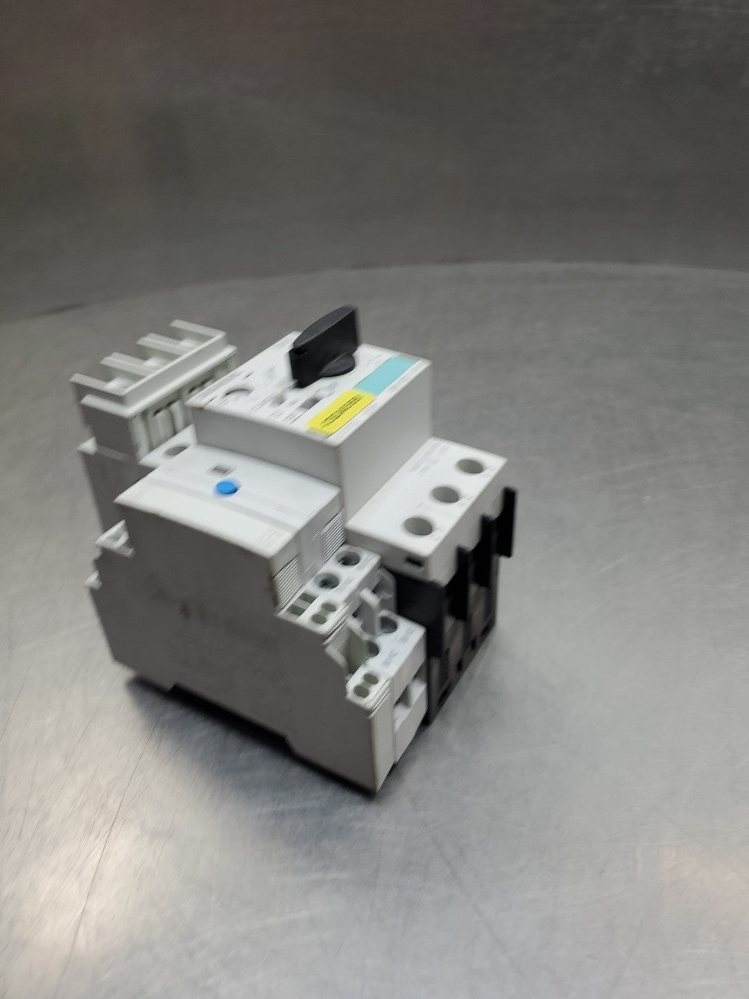 47085273