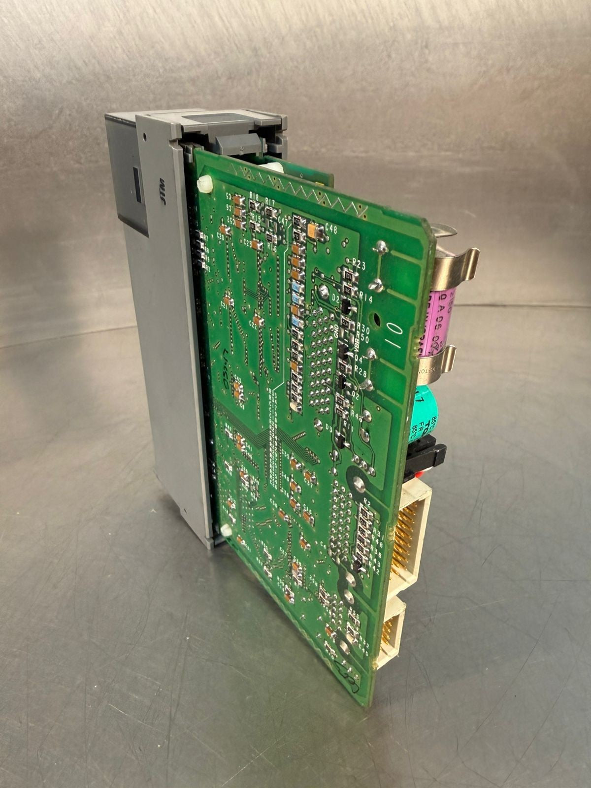 Allen Bradley 1747-L532 /D Rev 4 Processor Unit                (11.4.5)