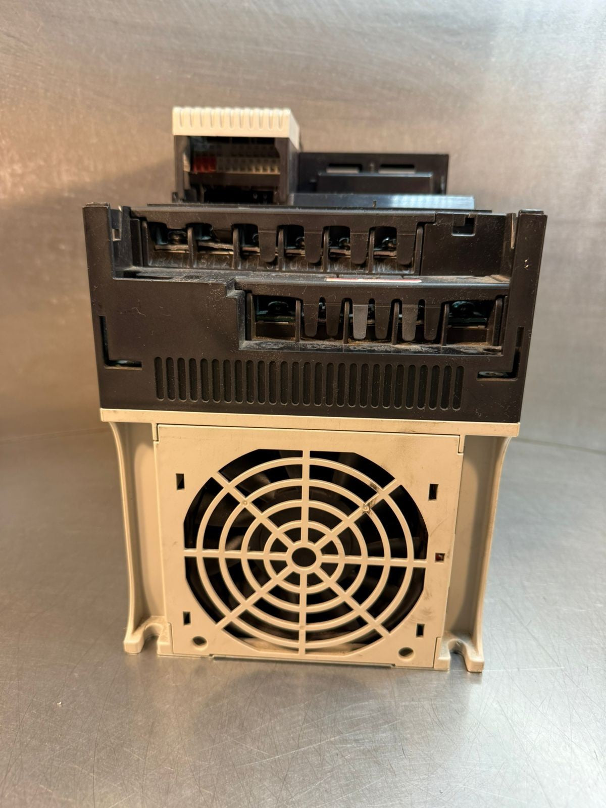 Allen-Bradley 25B-D043N114 /A 25HP AC Drive                        (2.5.4)