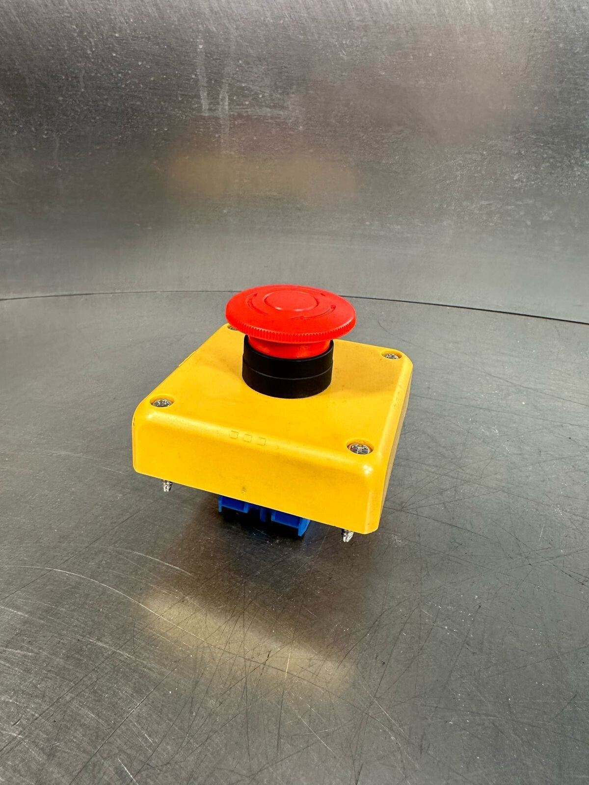  Idec A600 Button HW-U01 w/ HW-U10                           (7.2.5)