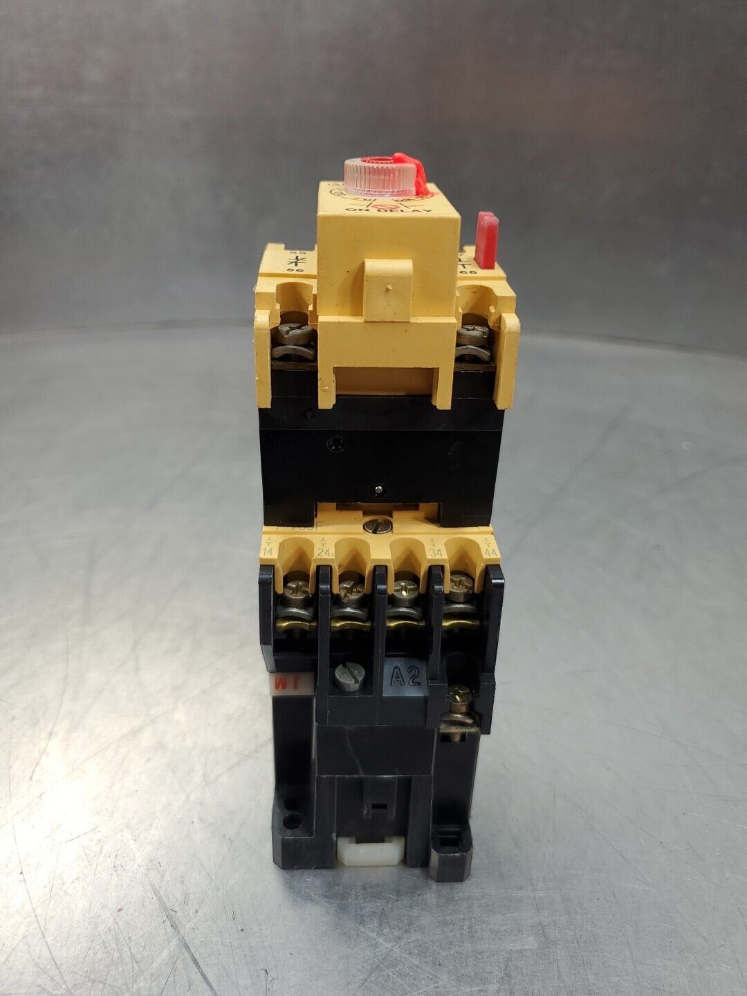 Allen Bradley 700-F400A1/B Contactor w/196-FTA/B Time Relay.               4D-32