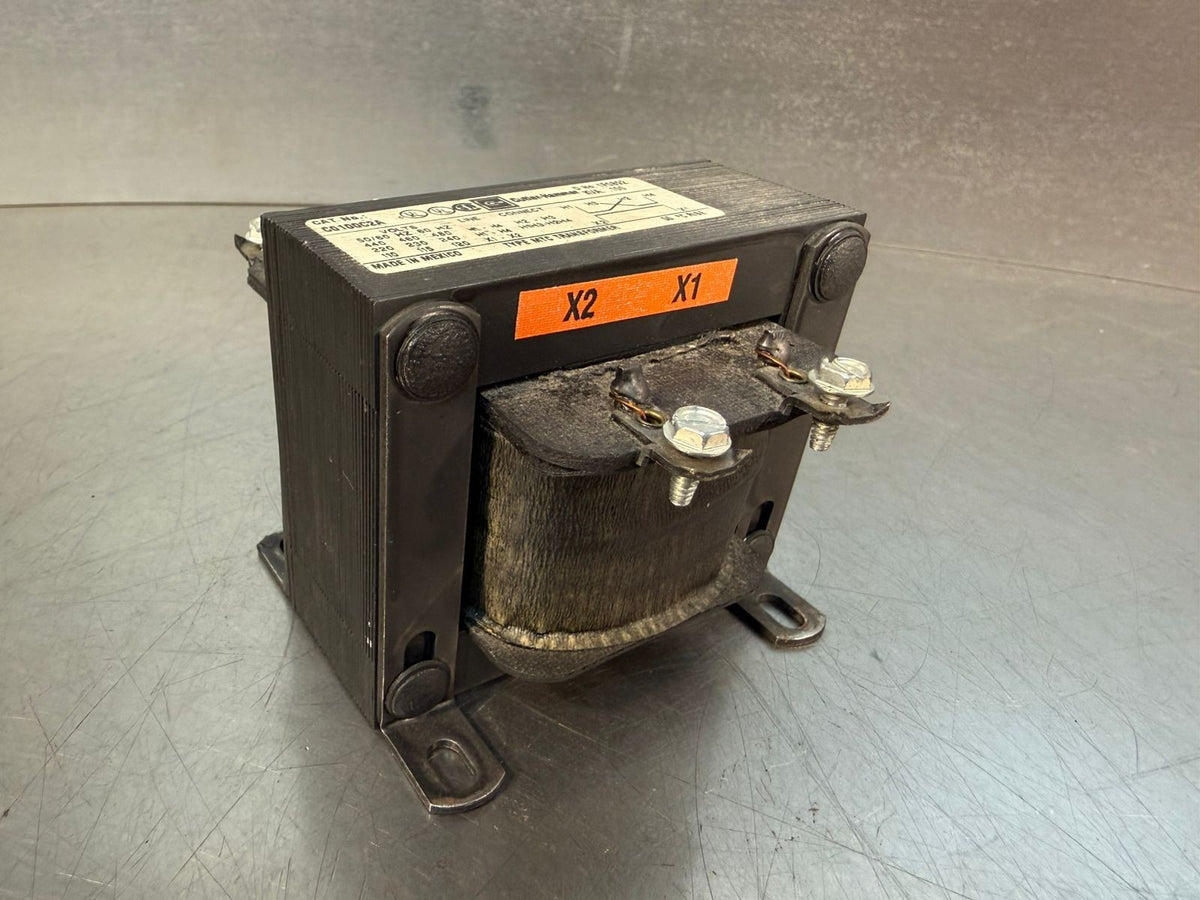 Cutler-Hammer C0100C2A Control Transformer 50/60 Hz                (9.3.3)