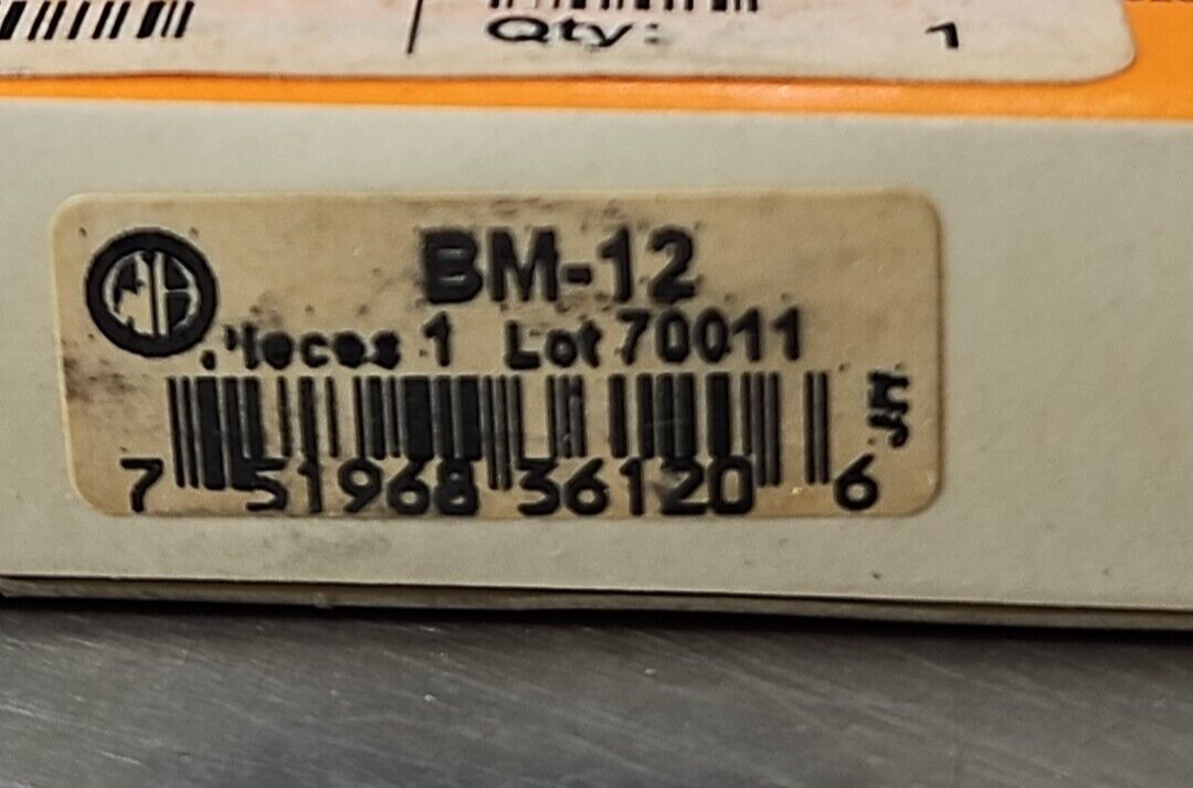 Whittet-Higgins BH-12 Bearhug Steel Bearing Retaining                   (BIN424)