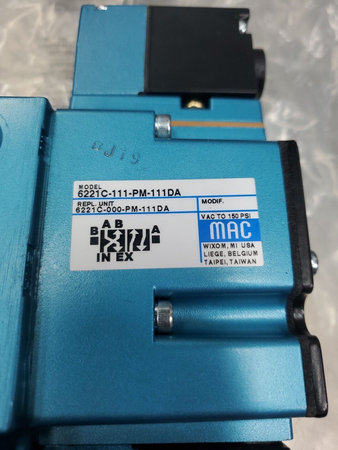 47233892