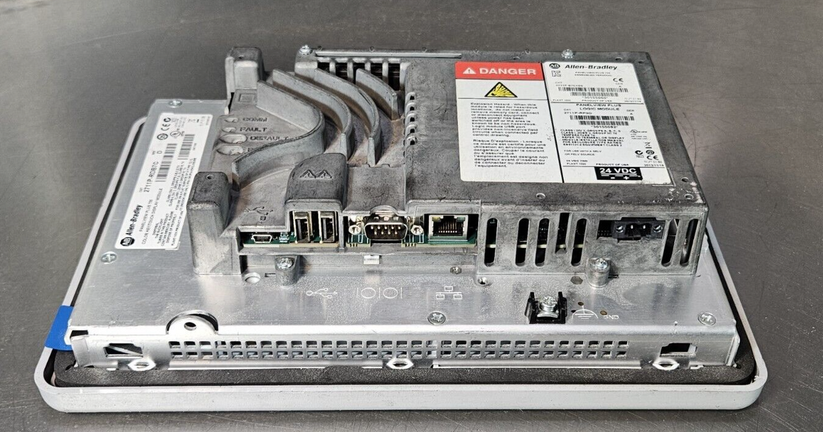 Allen Bradley 2711P-RDB7C Ser D Panelview Plus 700                      (BIN633)
