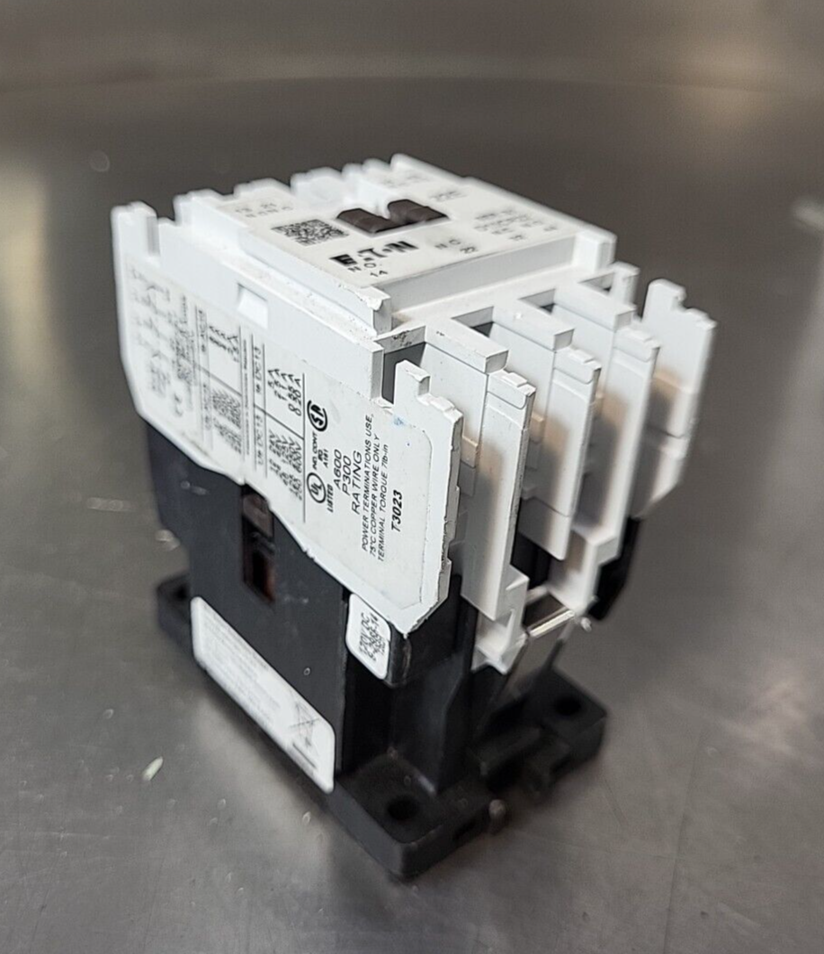 Eaton D15CR22  SER.B1 Control Relay 120/240v-