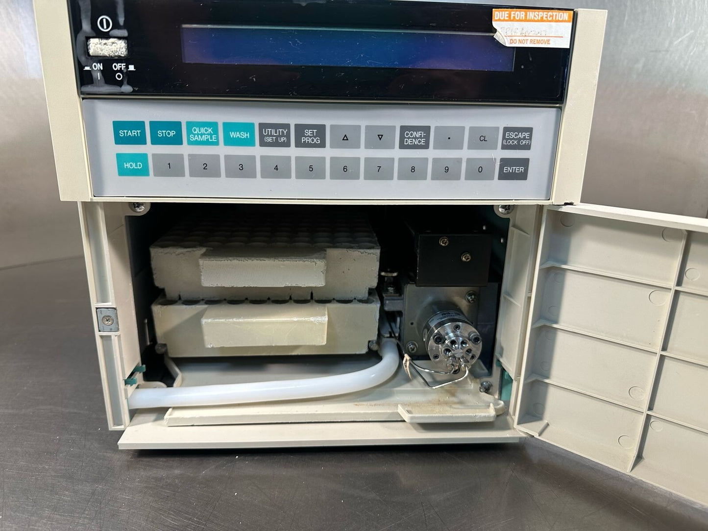 Hitachi L-7200 Autosampler 810-0201 (9.5.4)