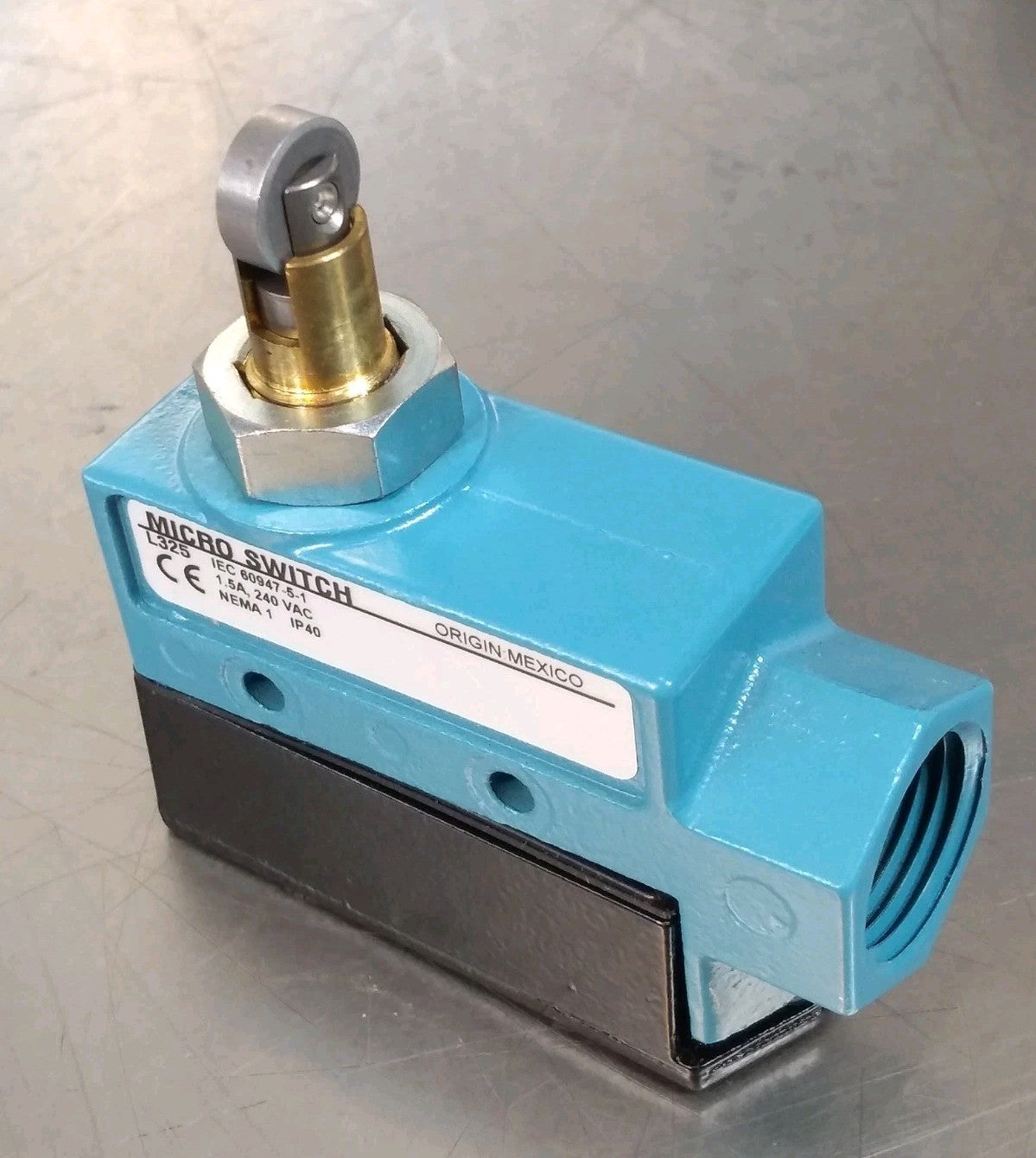 45204932
